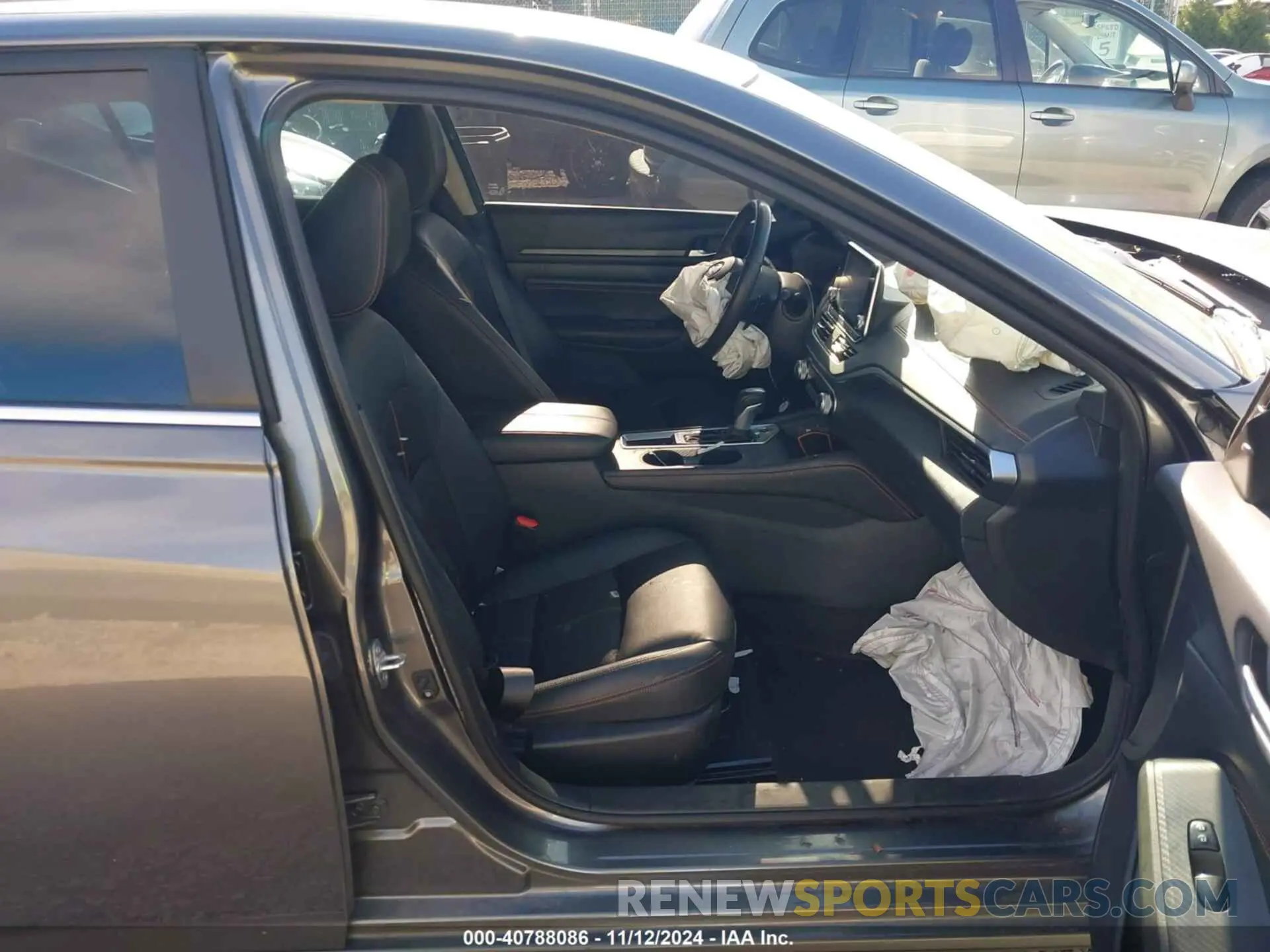 5 fotografías del automóvil dañado 1N4BL4CV6NN379505 NISSAN ALTIMA 2022