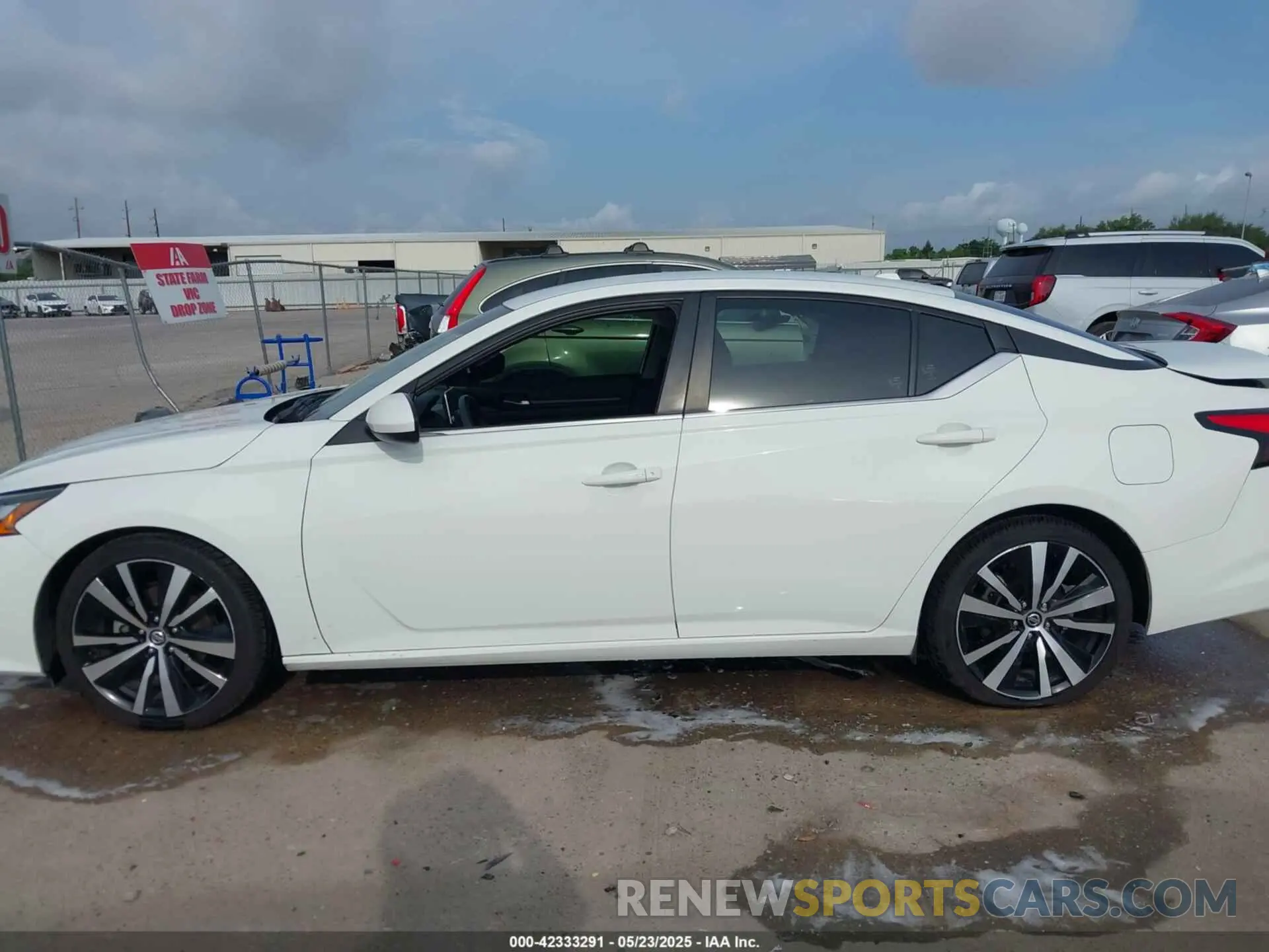 14 fotografías del automóvil dañado 1N4BL4CV7NN366598 NISSAN ALTIMA 2022
