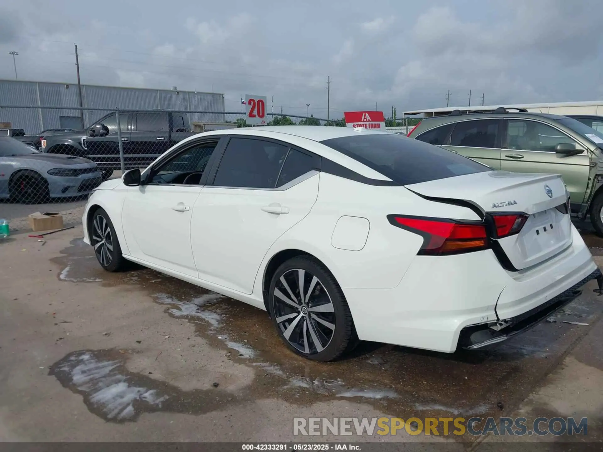 3 fotografías del automóvil dañado 1N4BL4CV7NN366598 NISSAN ALTIMA 2022