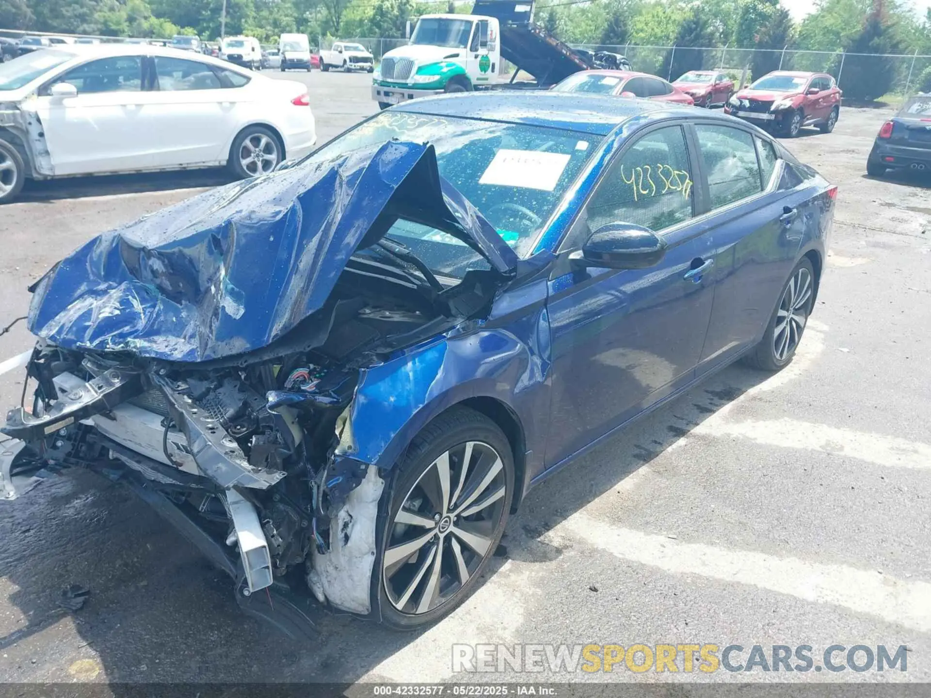 2 fotografías del automóvil dañado 1N4BL4CV8NN326949 NISSAN ALTIMA 2022