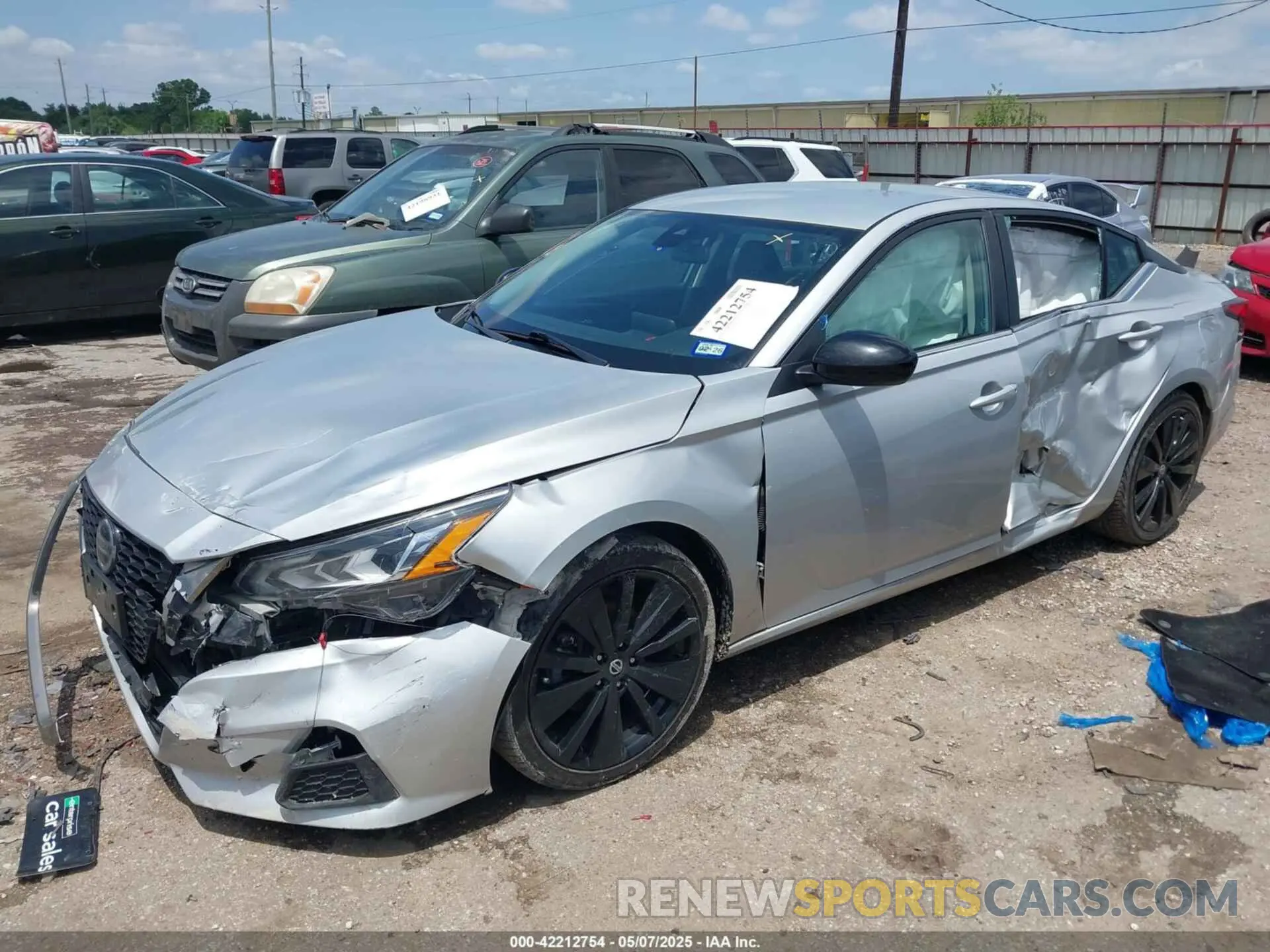 2 fotografías del automóvil dañado 1N4BL4CV9NN316804 NISSAN ALTIMA 2022