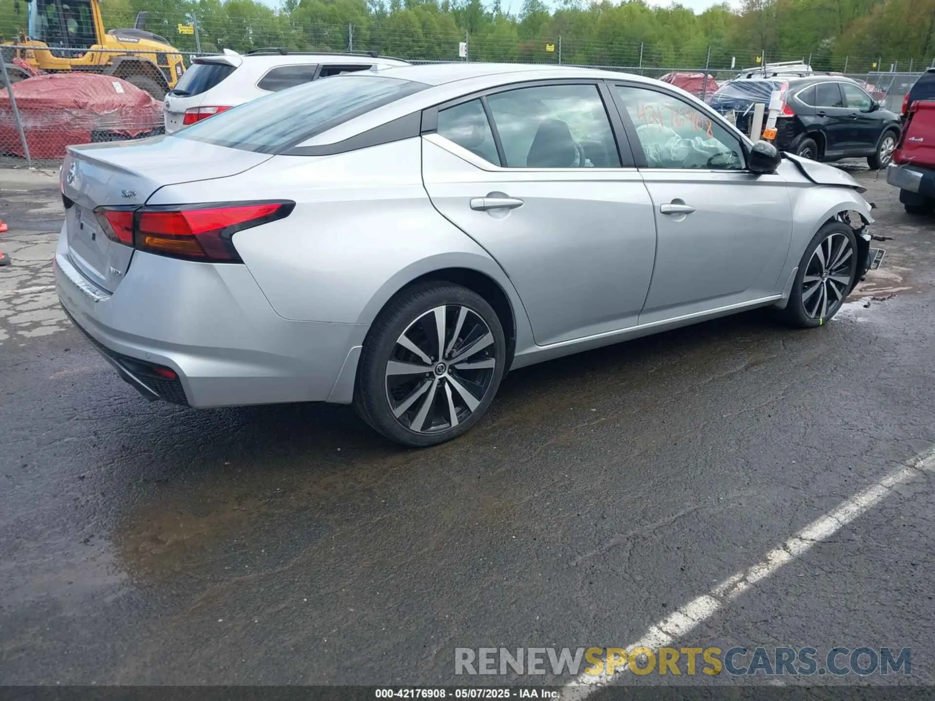 14 fotografías del automóvil dañado 1N4BL4CW5NN388690 NISSAN ALTIMA 2022