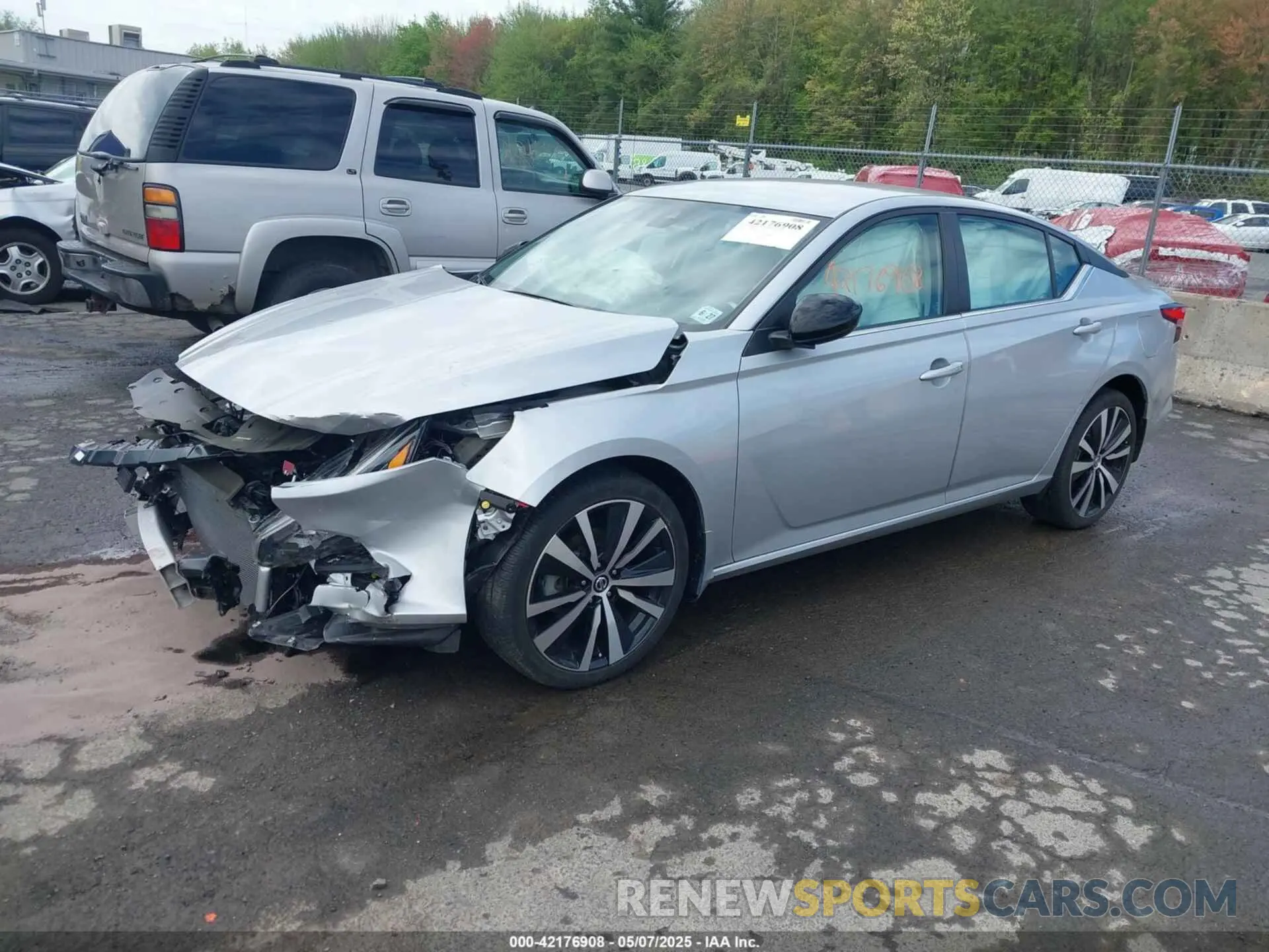 2 fotografías del automóvil dañado 1N4BL4CW5NN388690 NISSAN ALTIMA 2022