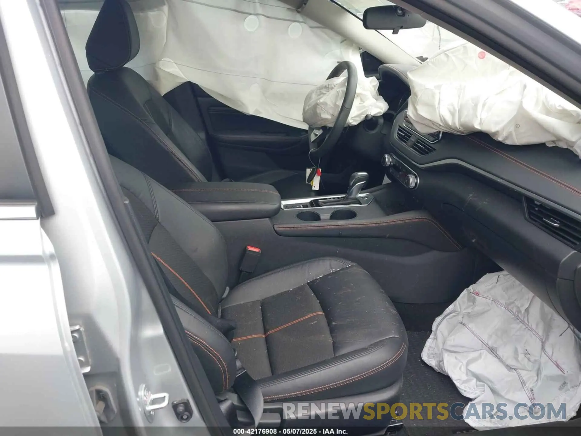 5 fotografías del automóvil dañado 1N4BL4CW5NN388690 NISSAN ALTIMA 2022