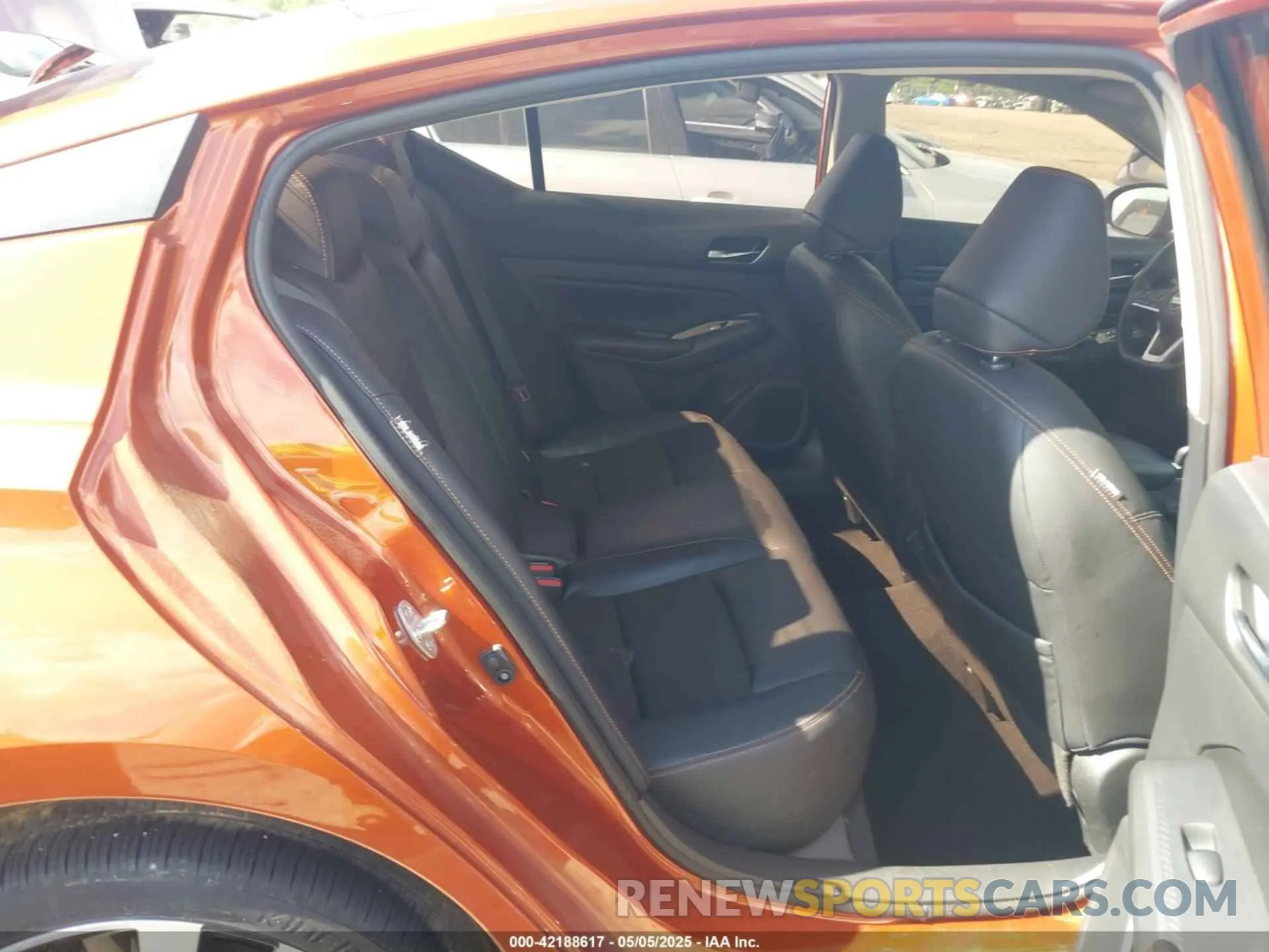8 fotografías del automóvil dañado 1N4BL4CW6NN410342 NISSAN ALTIMA 2022