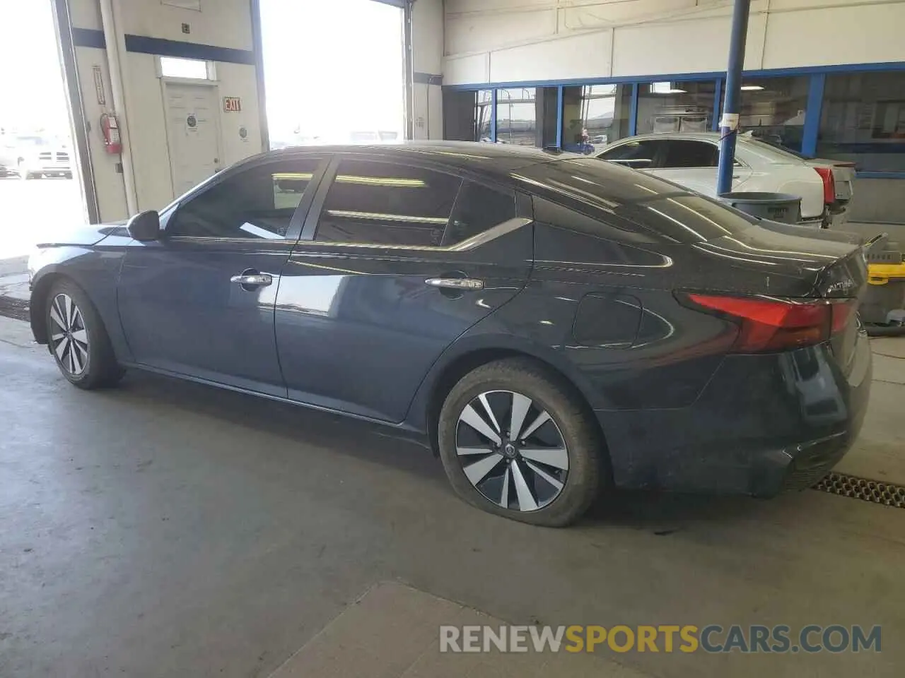 2 fotografías del automóvil dañado 1N4BL4DV1NN403496 NISSAN ALTIMA 2022