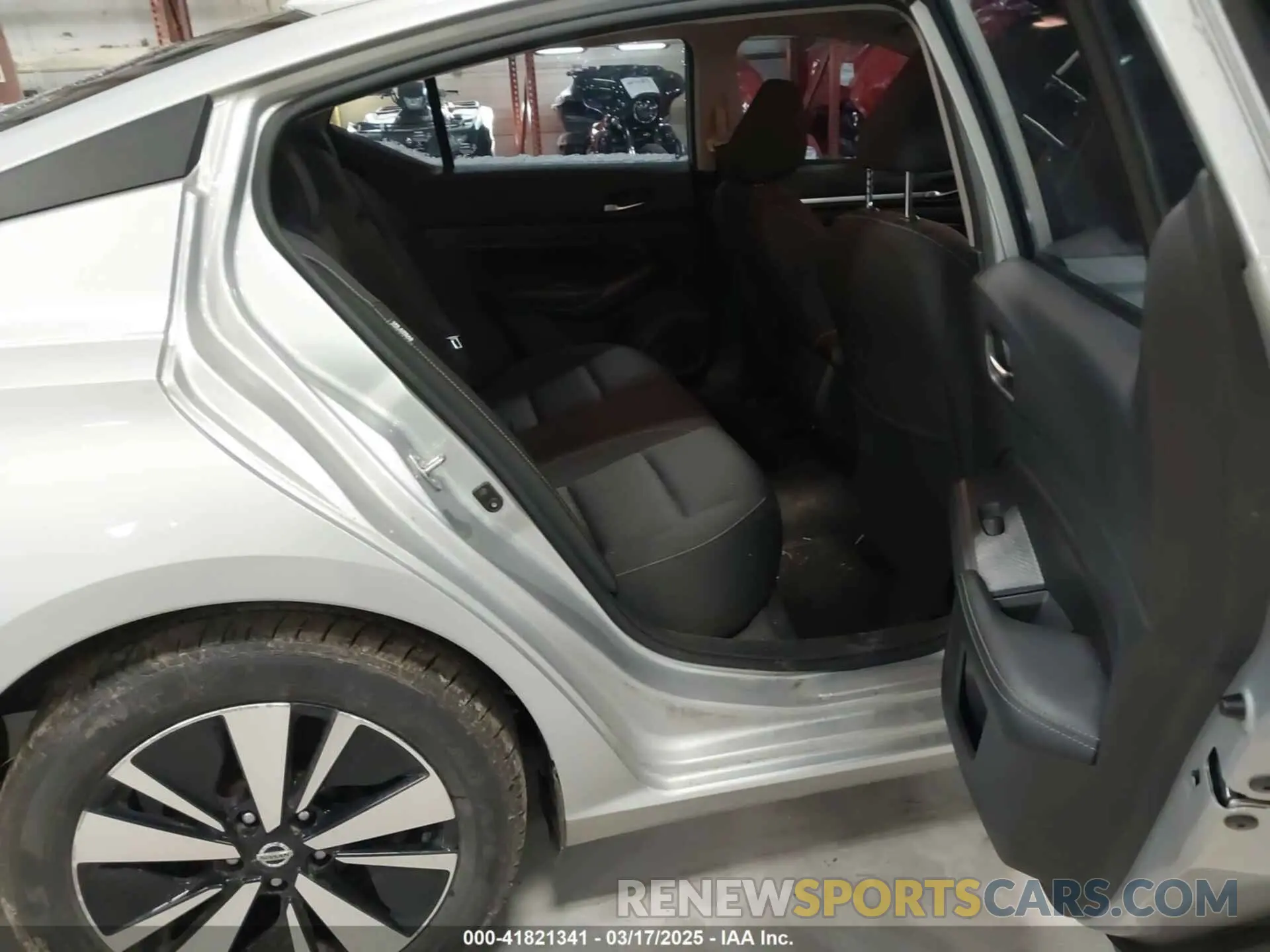 8 fotografías del automóvil dañado 1N4BL4DV2NN353921 NISSAN ALTIMA 2022
