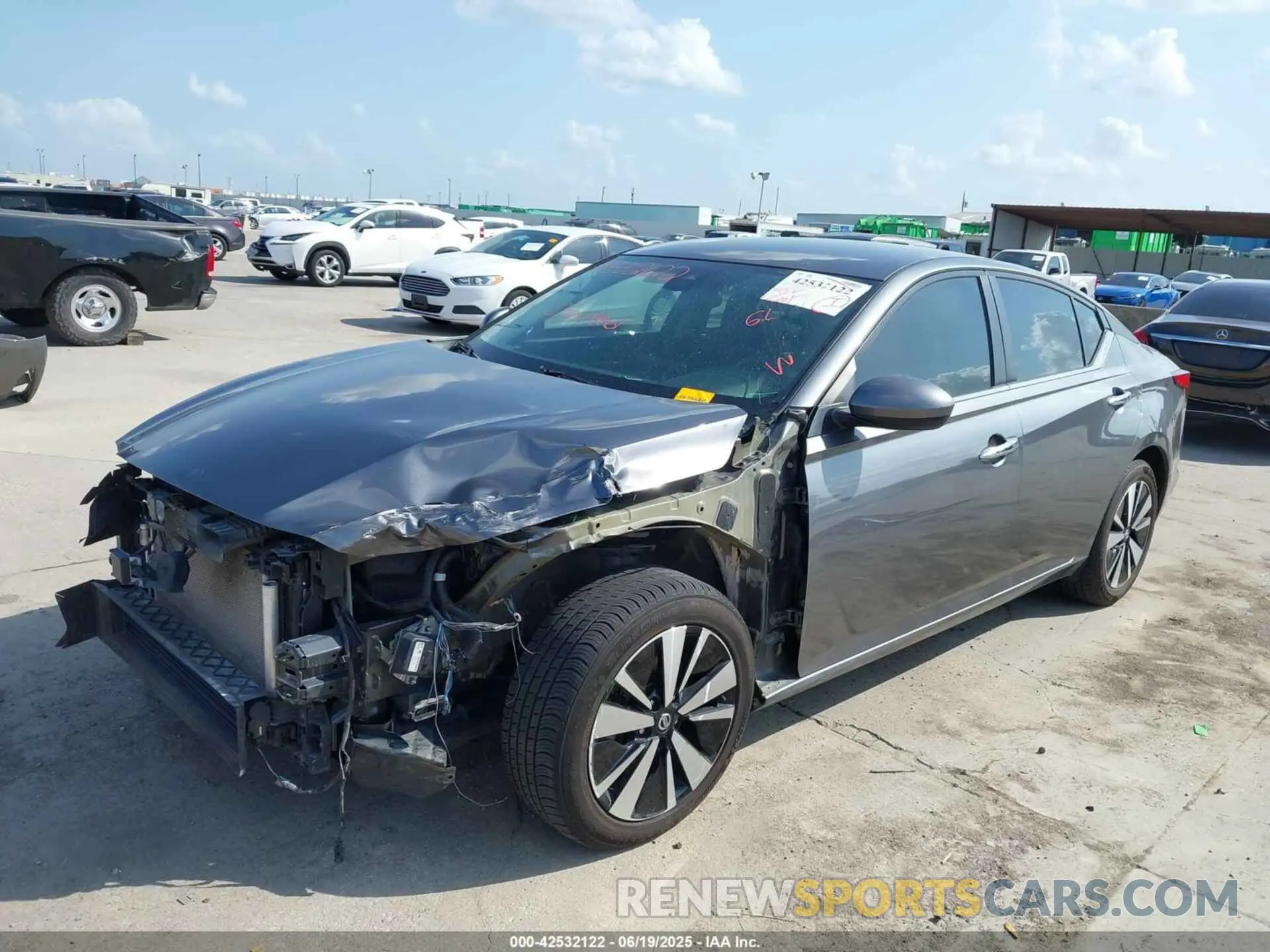 2 fotografías del automóvil dañado 1N4BL4DV2NN396171 NISSAN ALTIMA 2022