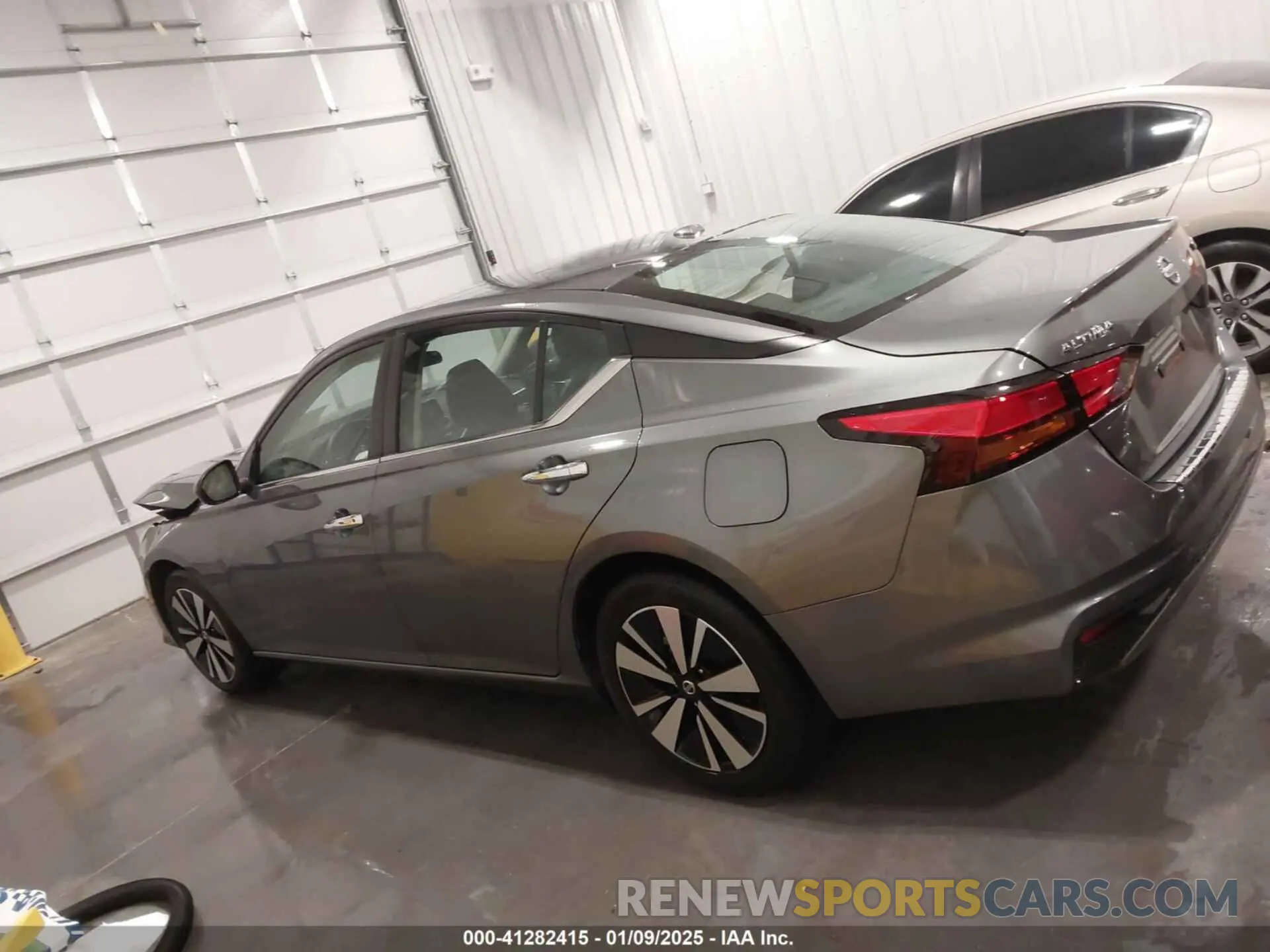 14 fotografías del automóvil dañado 1N4BL4DV2NN404818 NISSAN ALTIMA 2022