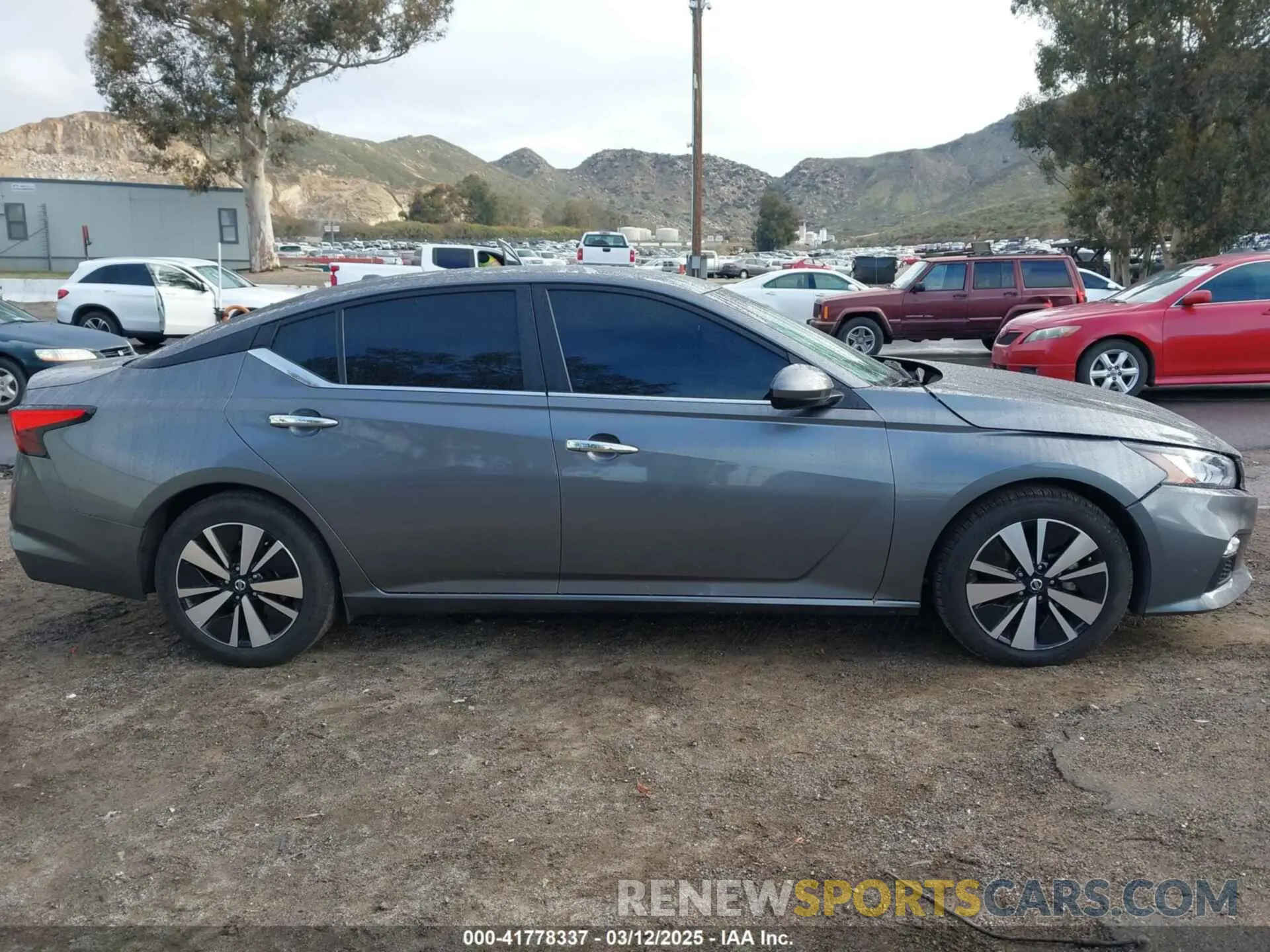 13 fotografías del automóvil dañado 1N4BL4DV3NN315243 NISSAN ALTIMA 2022