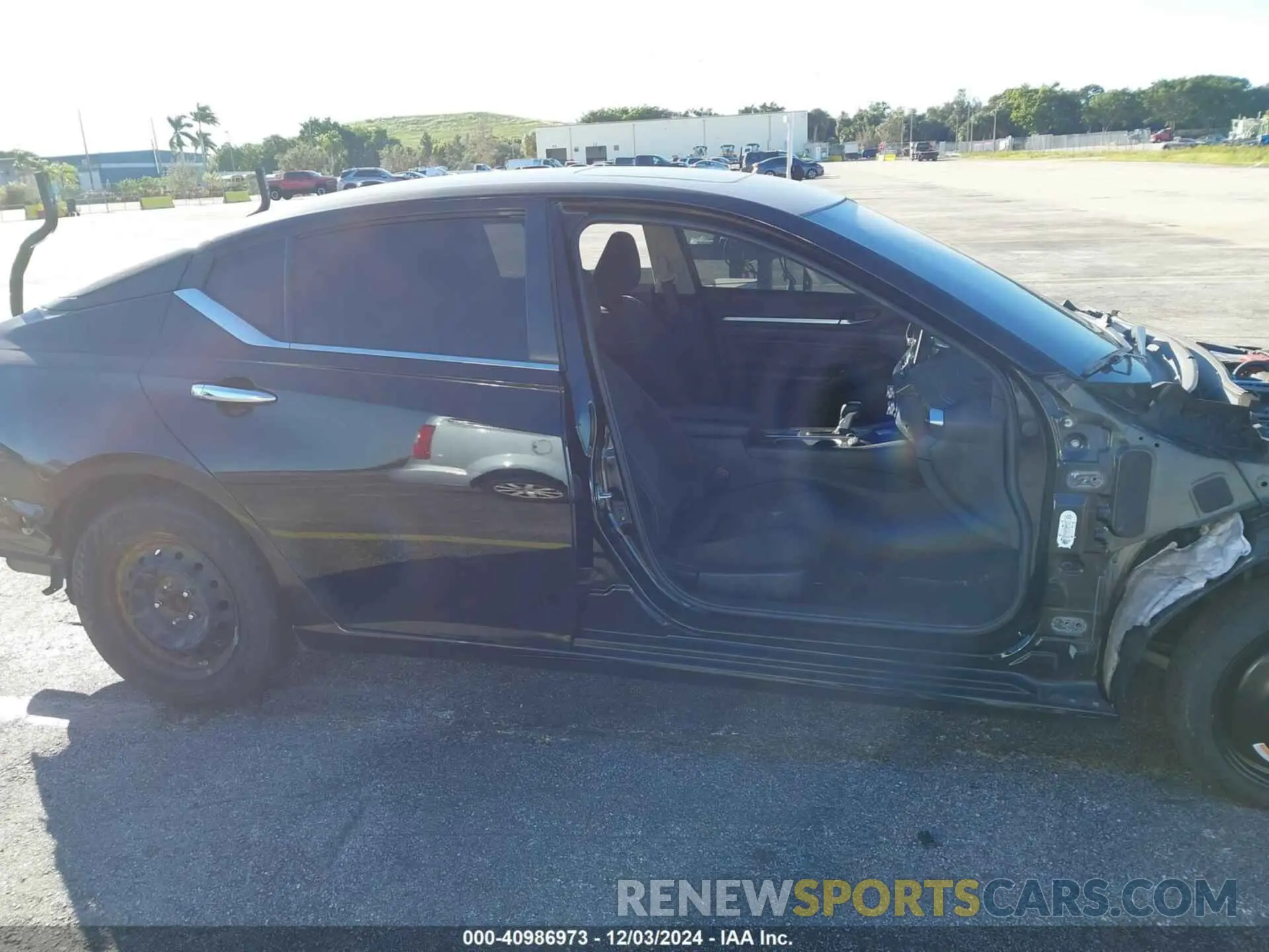 14 fotografías del automóvil dañado 1N4BL4DV6NN352397 NISSAN ALTIMA 2022