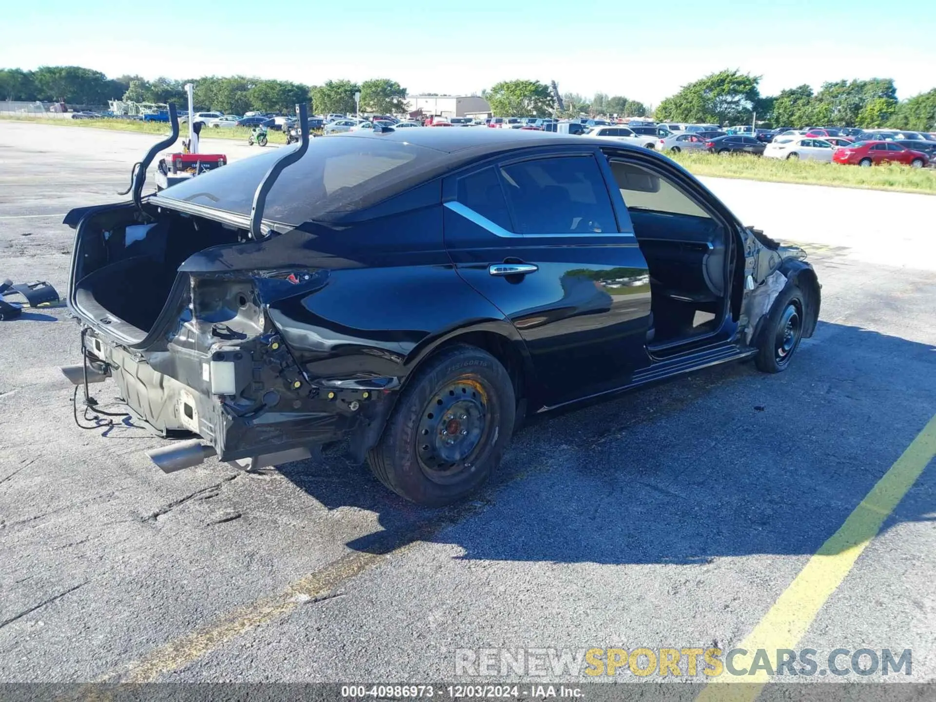 4 fotografías del automóvil dañado 1N4BL4DV6NN352397 NISSAN ALTIMA 2022
