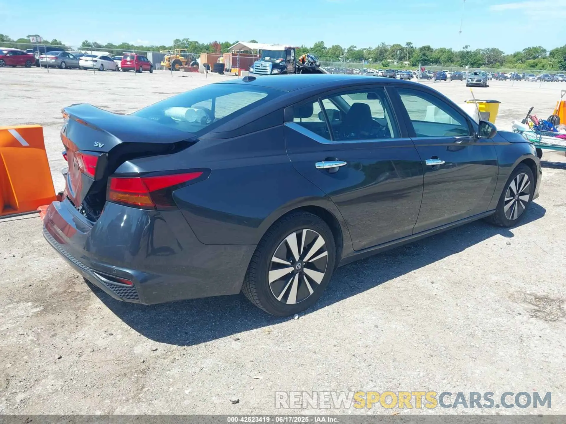 4 fotografías del automóvil dañado 1N4BL4DV7NN325015 NISSAN ALTIMA 2022