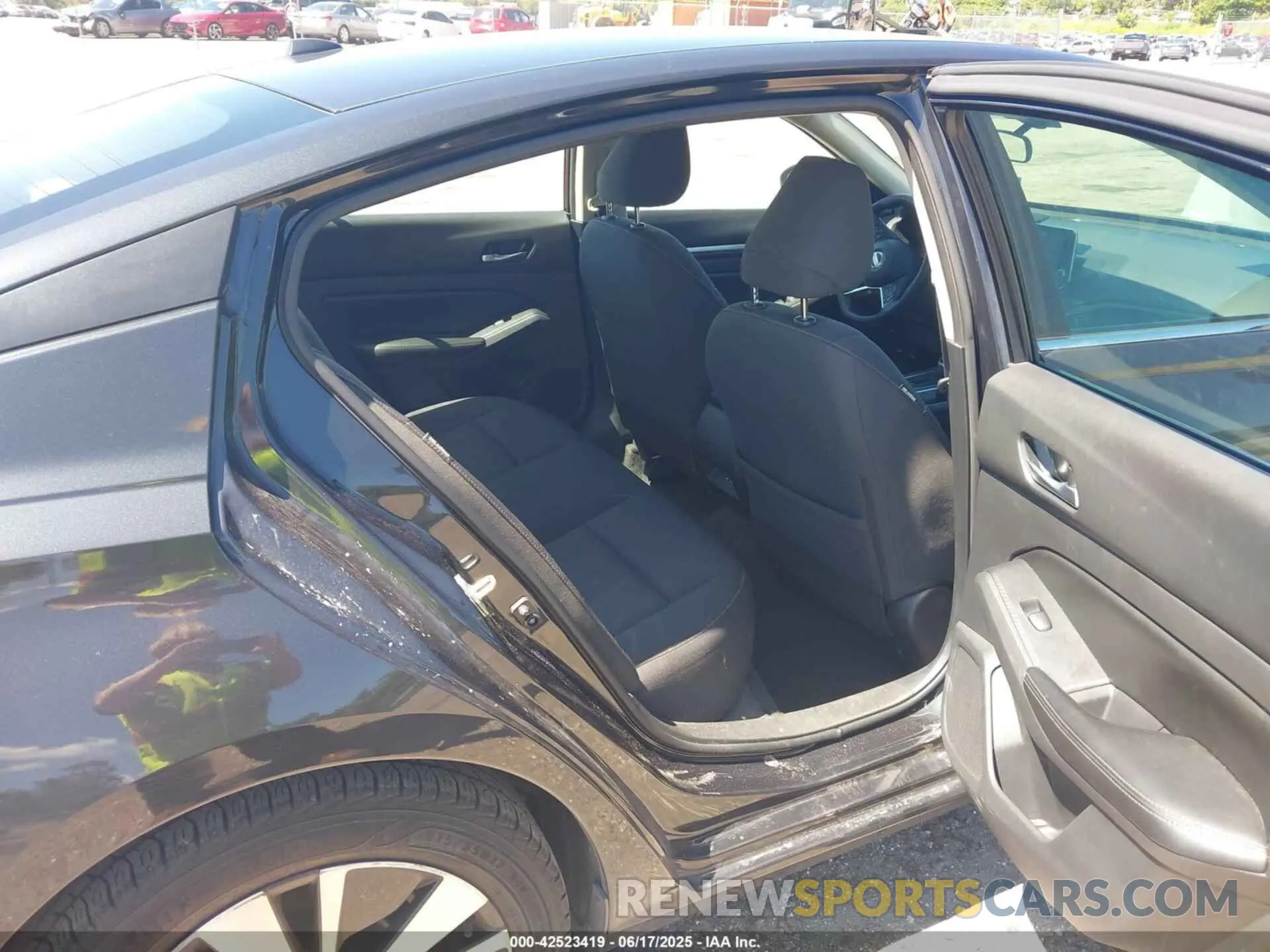 8 fotografías del automóvil dañado 1N4BL4DV7NN325015 NISSAN ALTIMA 2022