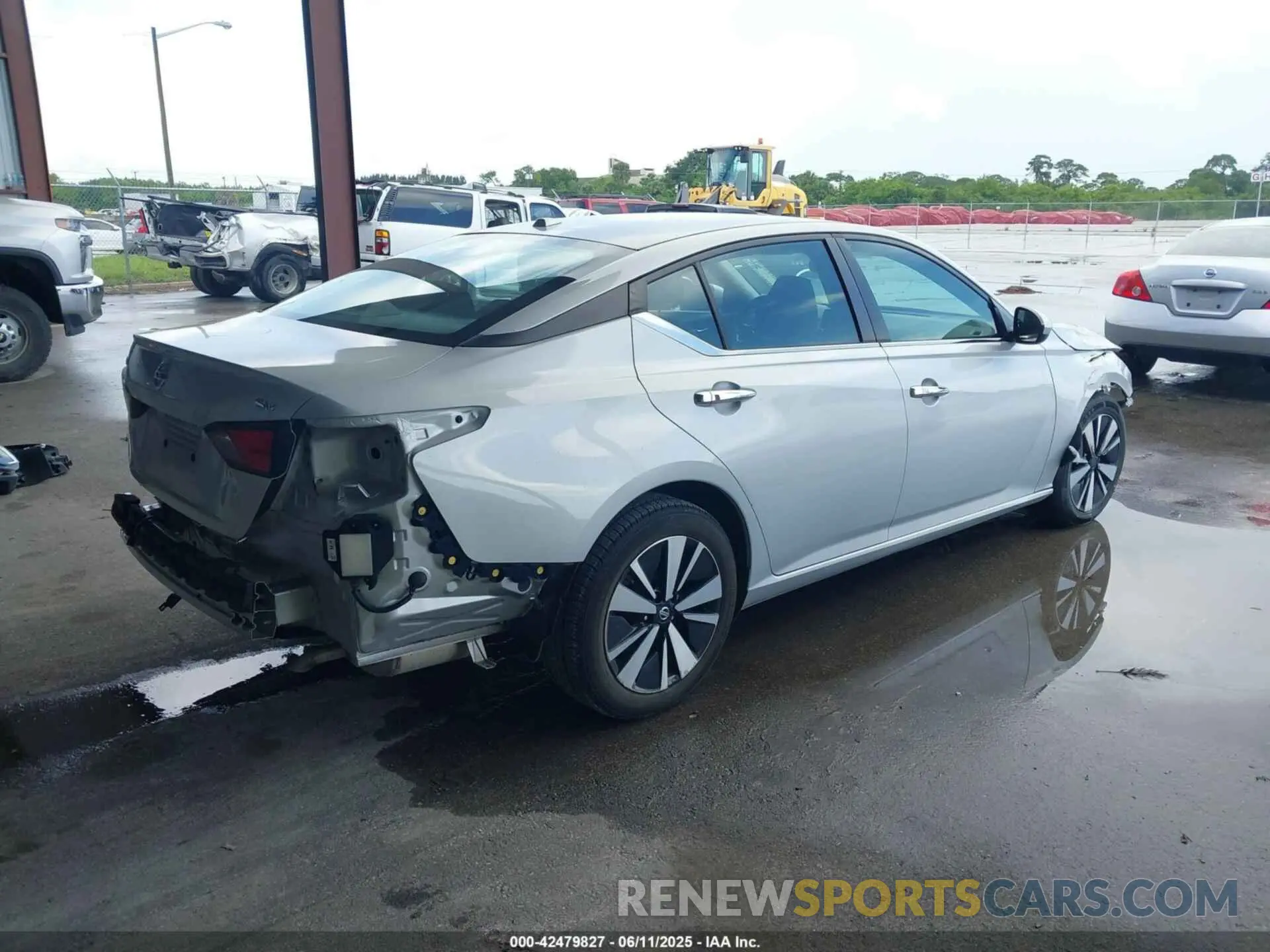 4 fotografías del automóvil dañado 1N4BL4DV8NN305632 NISSAN ALTIMA 2022