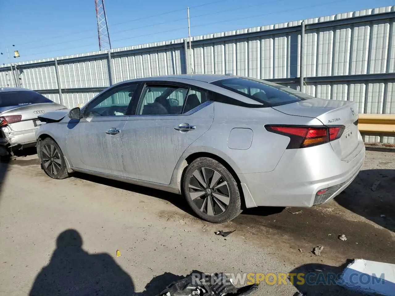 2 fotografías del automóvil dañado 1N4BL4DV8NN322379 NISSAN ALTIMA 2022