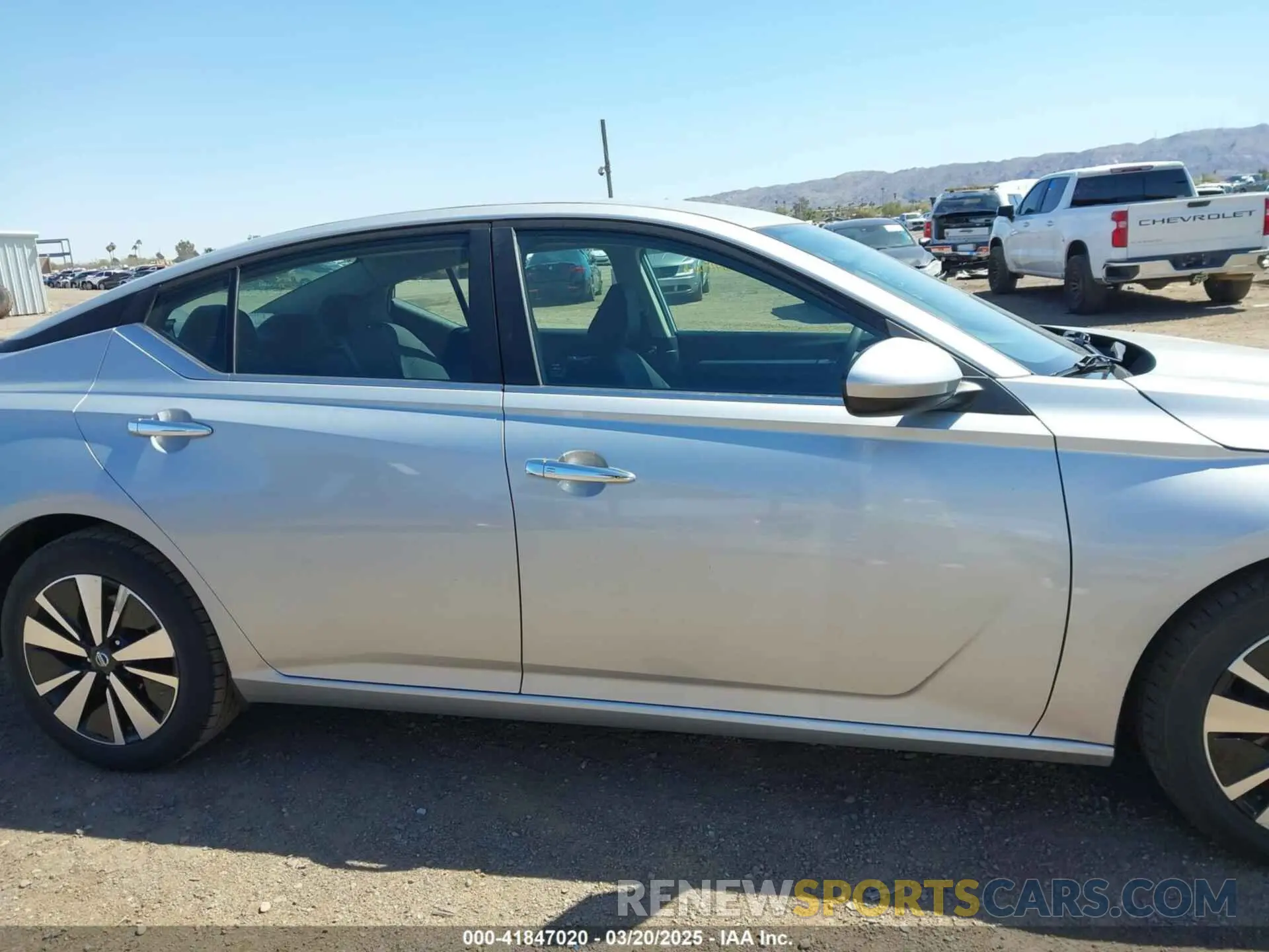 13 fotografías del automóvil dañado 1N4BL4DV8NN339621 NISSAN ALTIMA 2022