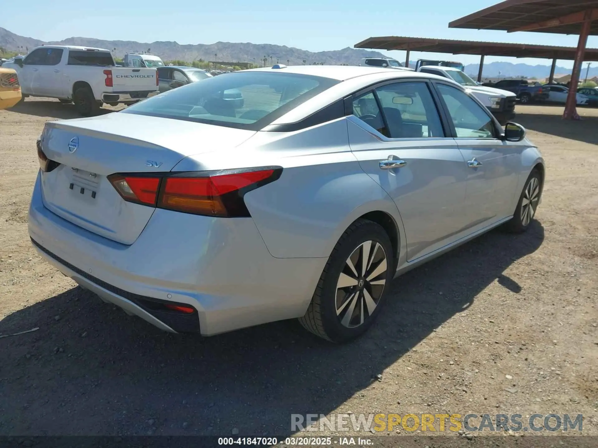 4 fotografías del automóvil dañado 1N4BL4DV8NN339621 NISSAN ALTIMA 2022