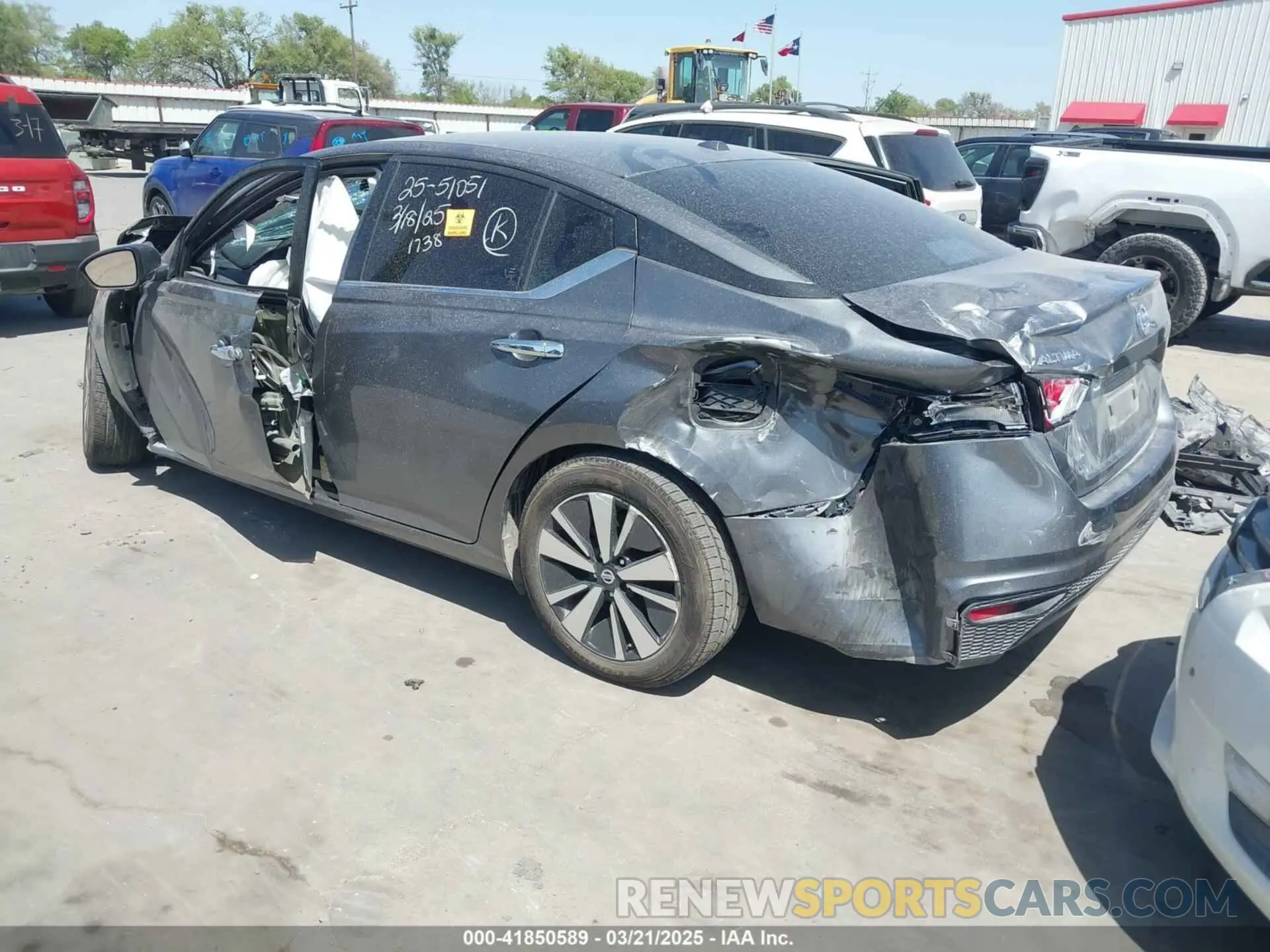 3 fotografías del automóvil dañado 1N4BL4DV8NN381738 NISSAN ALTIMA 2022