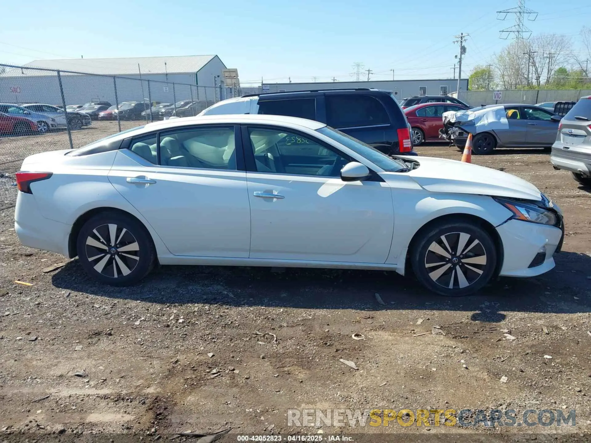 14 fotografías del automóvil dañado 1N4BL4DV9NN339529 NISSAN ALTIMA 2022