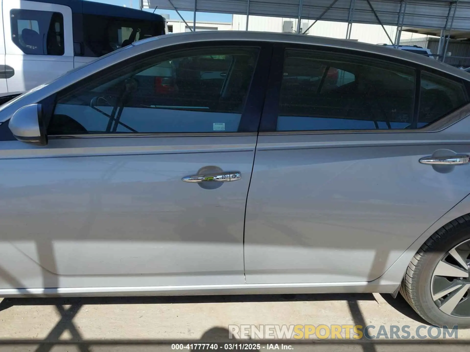 14 fotografías del automóvil dañado 1N4BL4DV9NN371056 NISSAN ALTIMA 2022