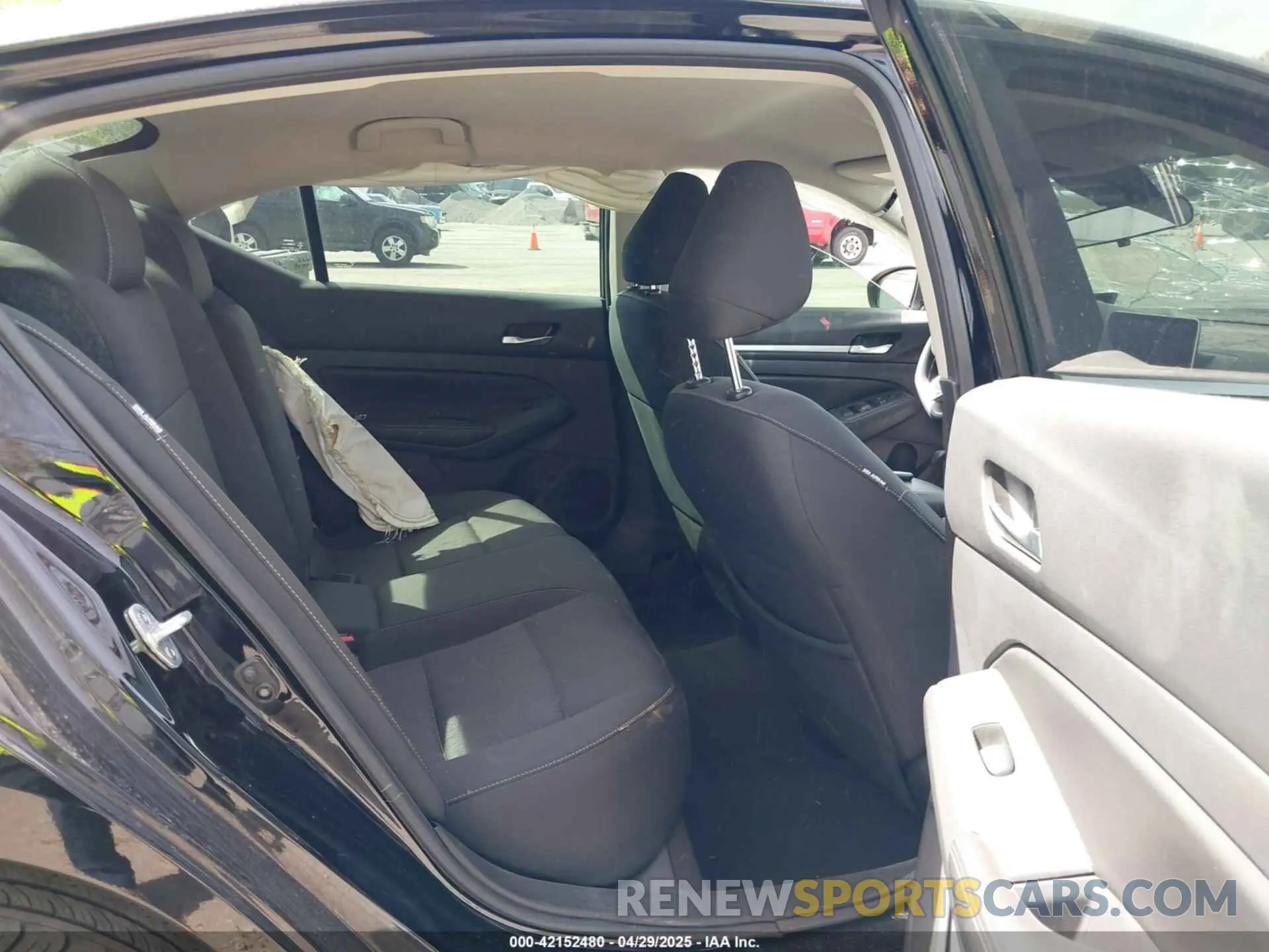 8 fotografías del automóvil dañado 1N4BL4DW5NN338435 NISSAN ALTIMA 2022
