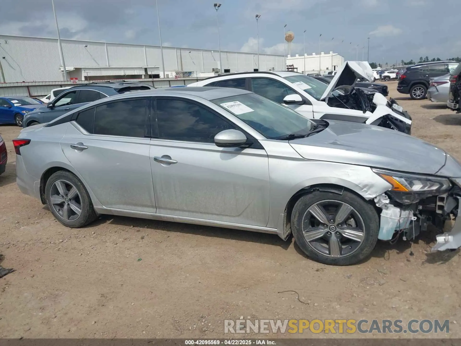 13 fotografías del automóvil dañado 1N4BL4EVXNN414981 NISSAN ALTIMA 2022