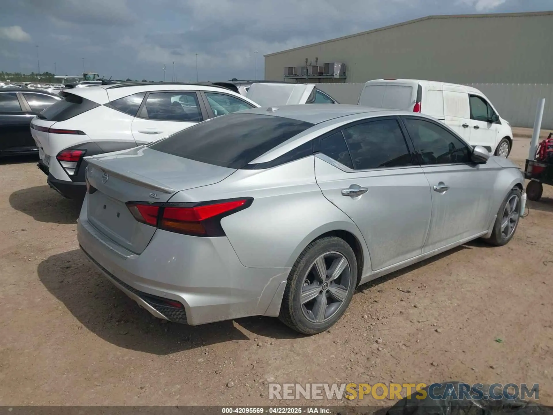 4 fotografías del automóvil dañado 1N4BL4EVXNN414981 NISSAN ALTIMA 2022