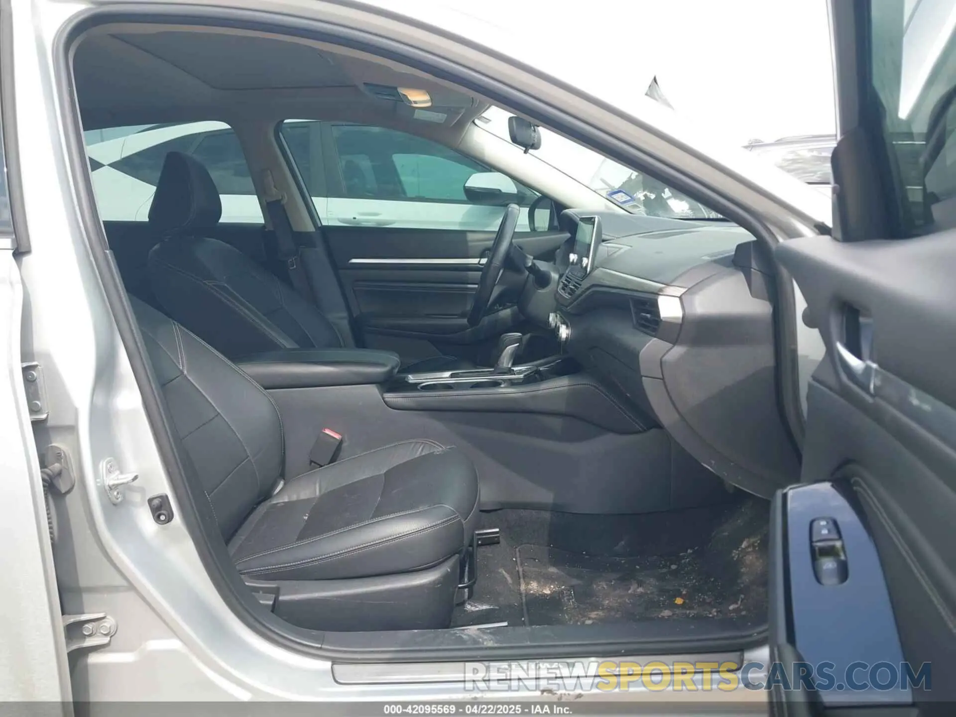 5 fotografías del automóvil dañado 1N4BL4EVXNN414981 NISSAN ALTIMA 2022
