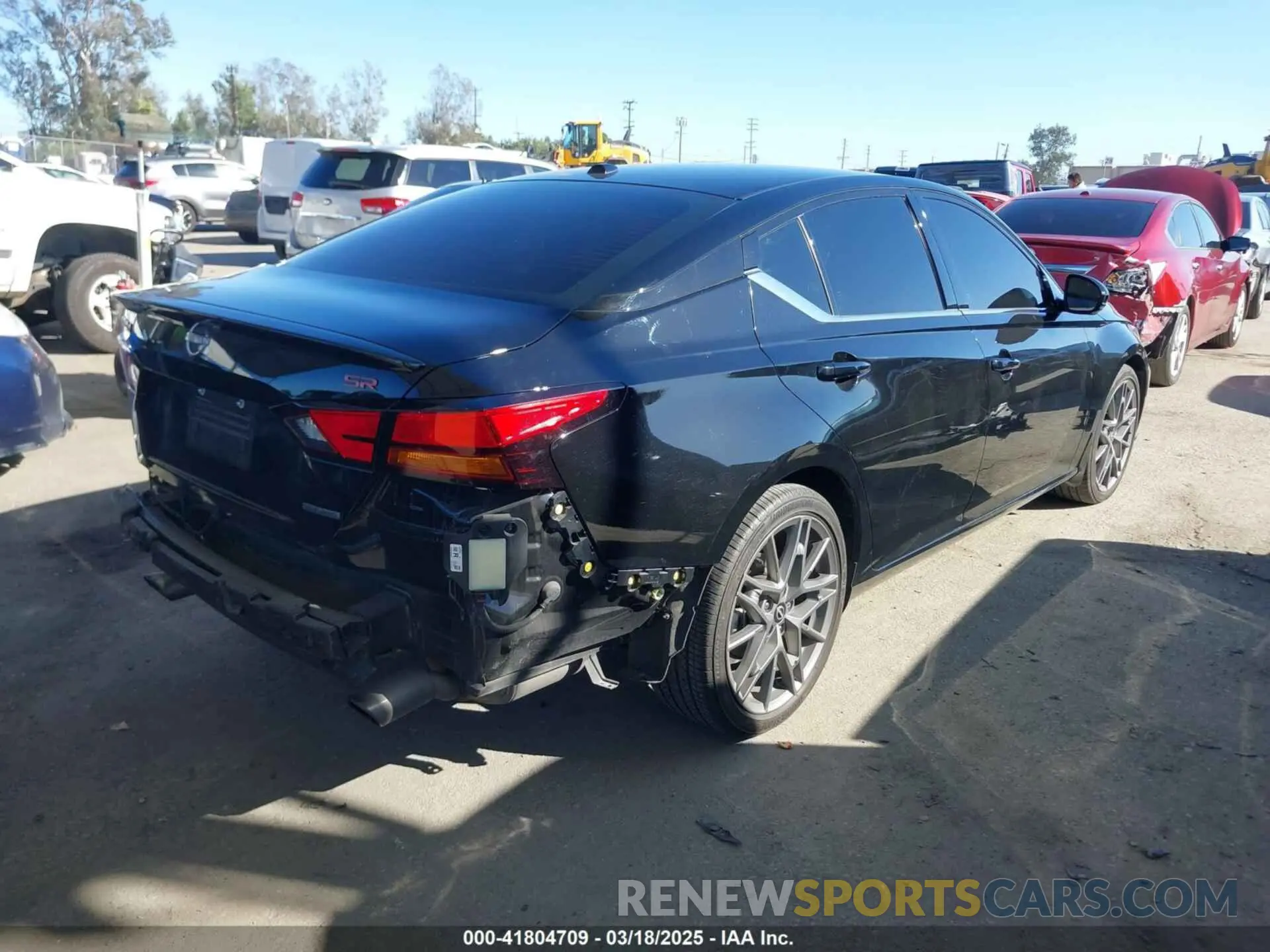 4 fotografías del automóvil dañado 1N4AL4CV1PN304189 NISSAN ALTIMA 2023