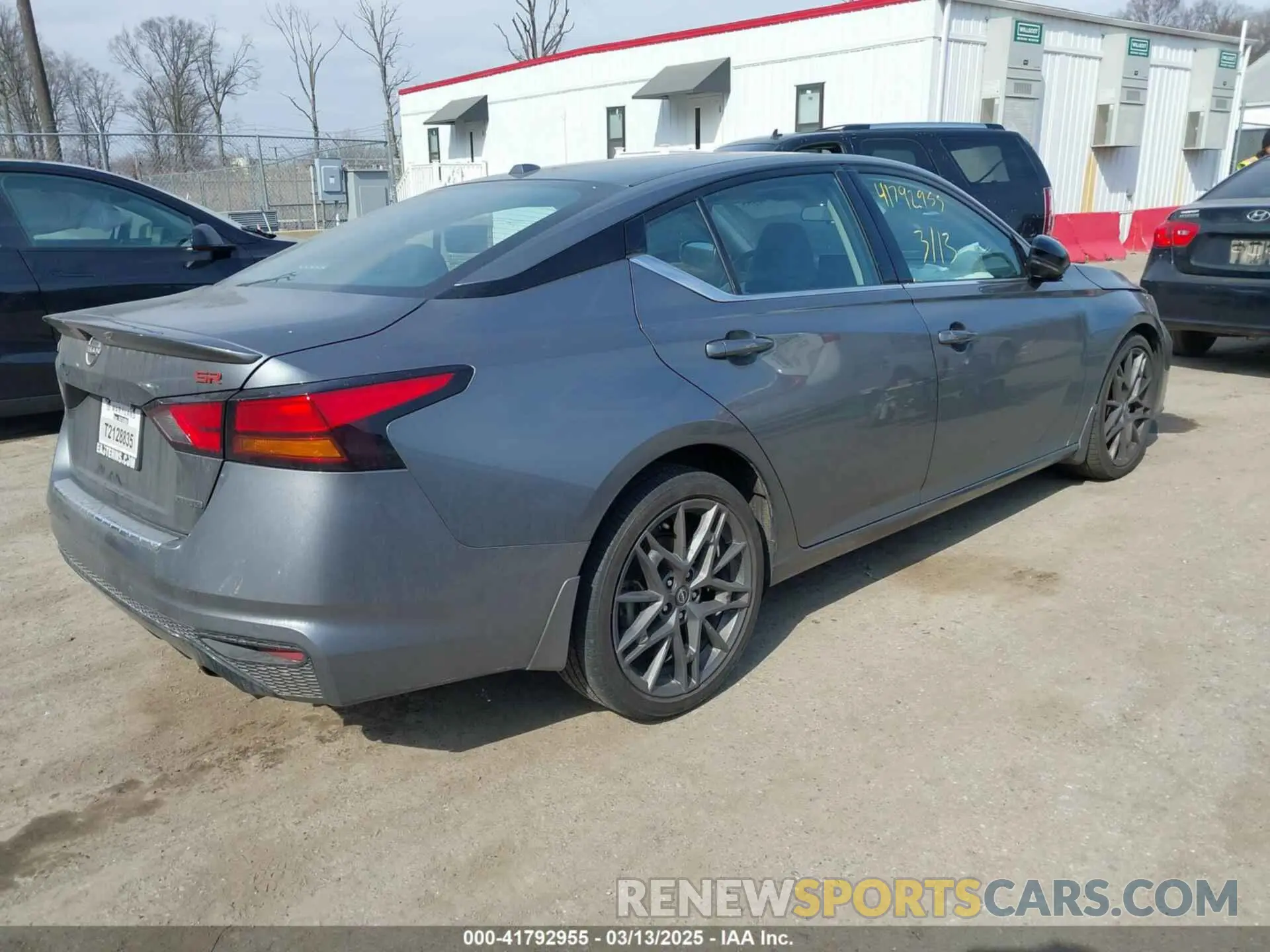 4 fotografías del automóvil dañado 1N4AL4CV1PN366157 NISSAN ALTIMA 2023