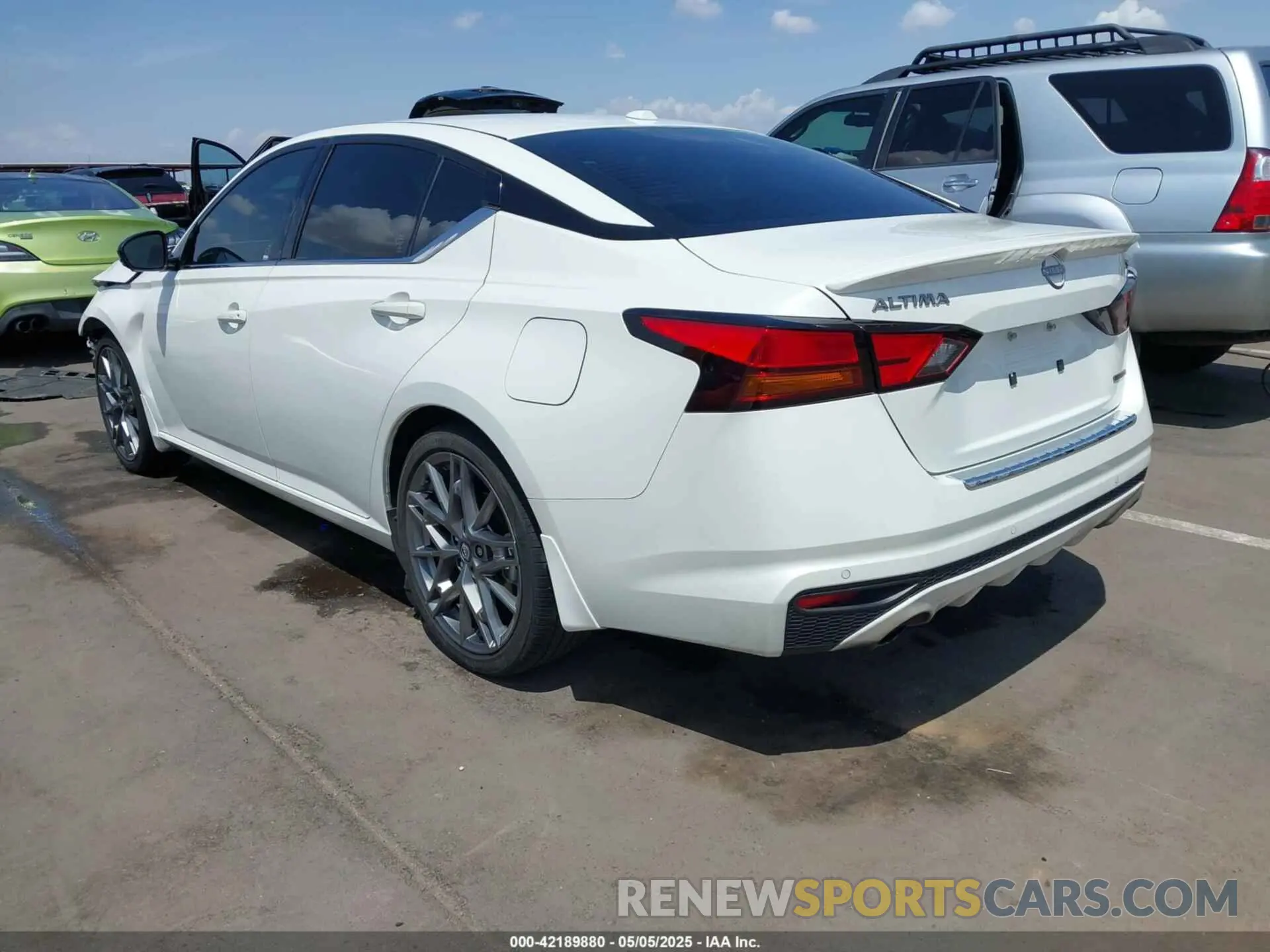 3 fotografías del automóvil dañado 1N4AL4CV3PN327621 NISSAN ALTIMA 2023
