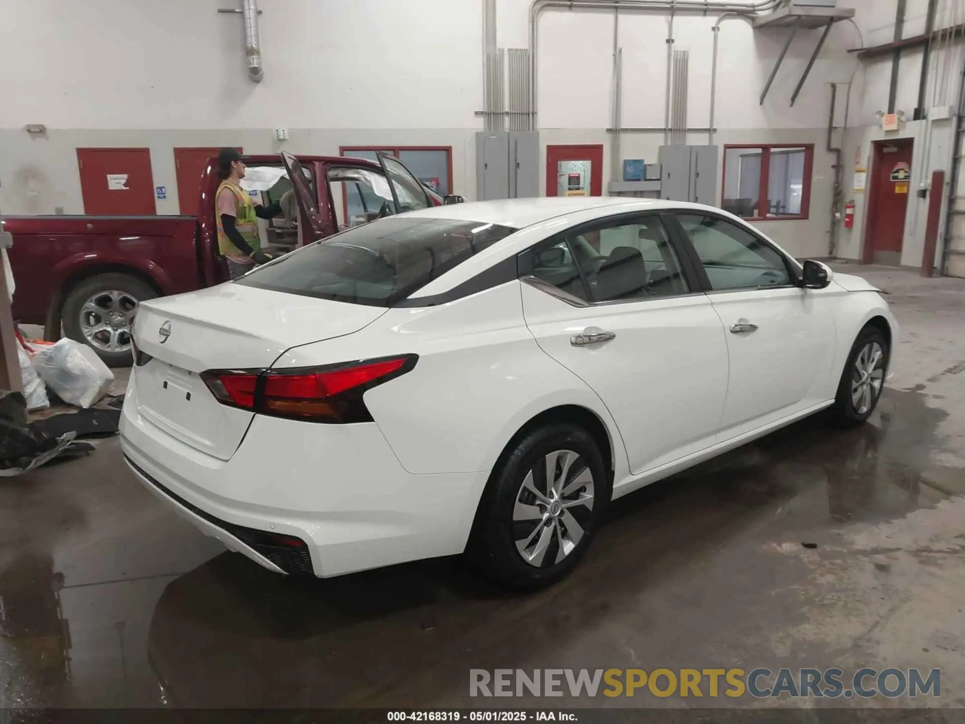 4 fotografías del automóvil dañado 1N4BL4BV0PN366544 NISSAN ALTIMA 2023