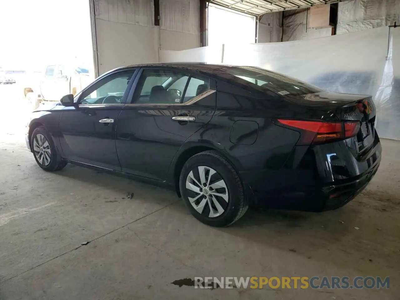 2 fotografías del automóvil dañado 1N4BL4BV1PN421180 NISSAN ALTIMA 2023