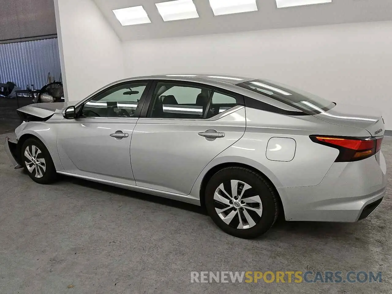 2 fotografías del automóvil dañado 1N4BL4BV3PN364805 NISSAN ALTIMA 2023