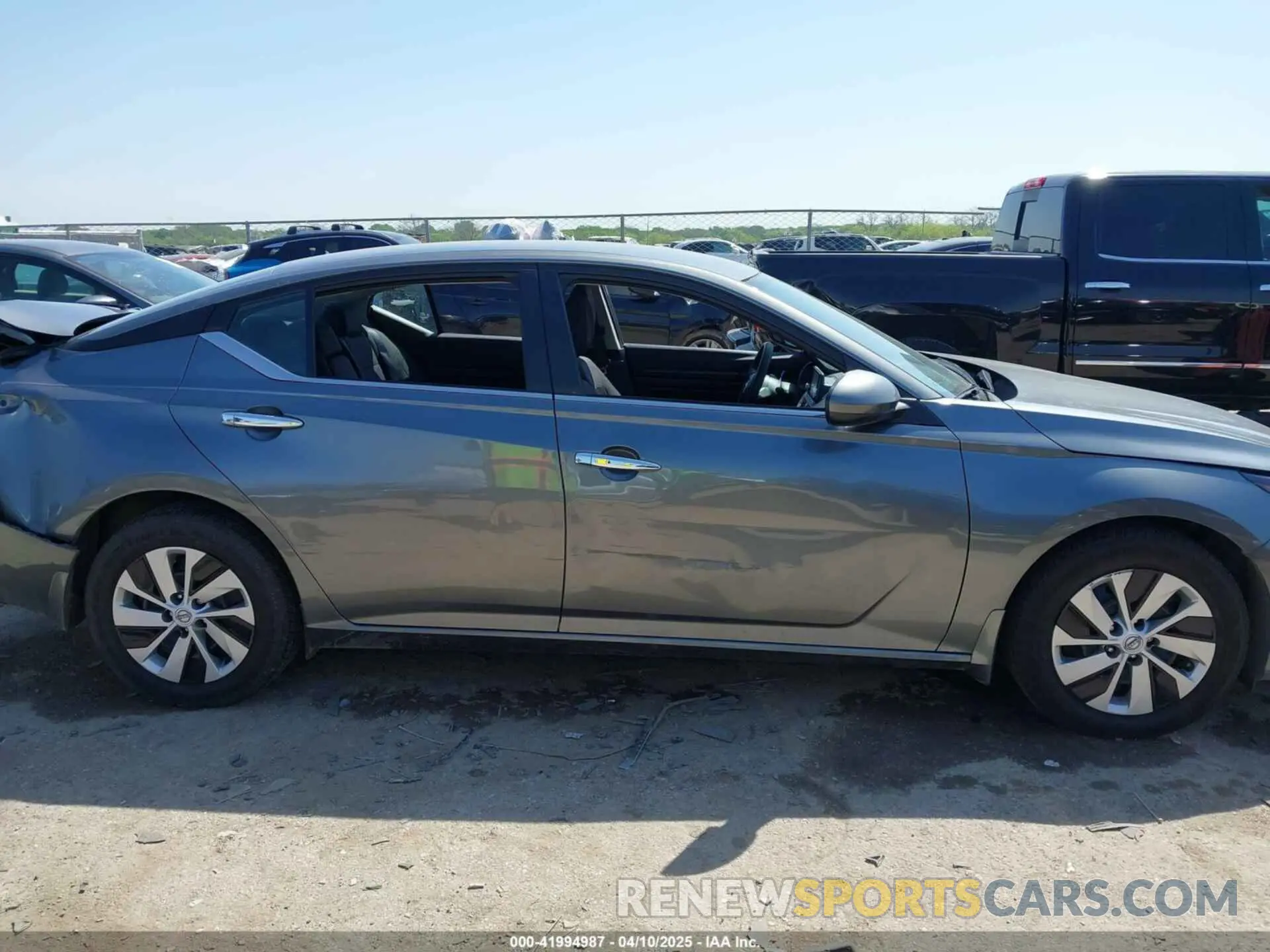 13 fotografías del automóvil dañado 1N4BL4BV3PN400475 NISSAN ALTIMA 2023