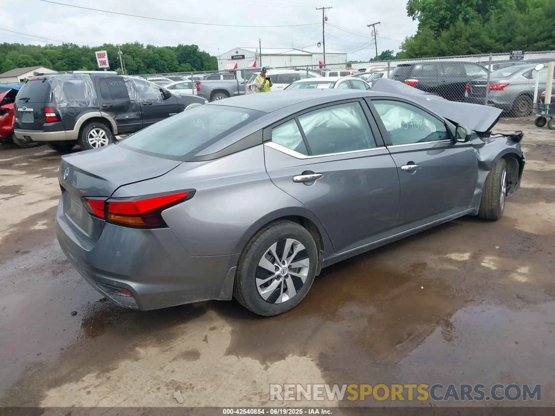 4 fotografías del automóvil dañado 1N4BL4BV5PN304671 NISSAN ALTIMA 2023