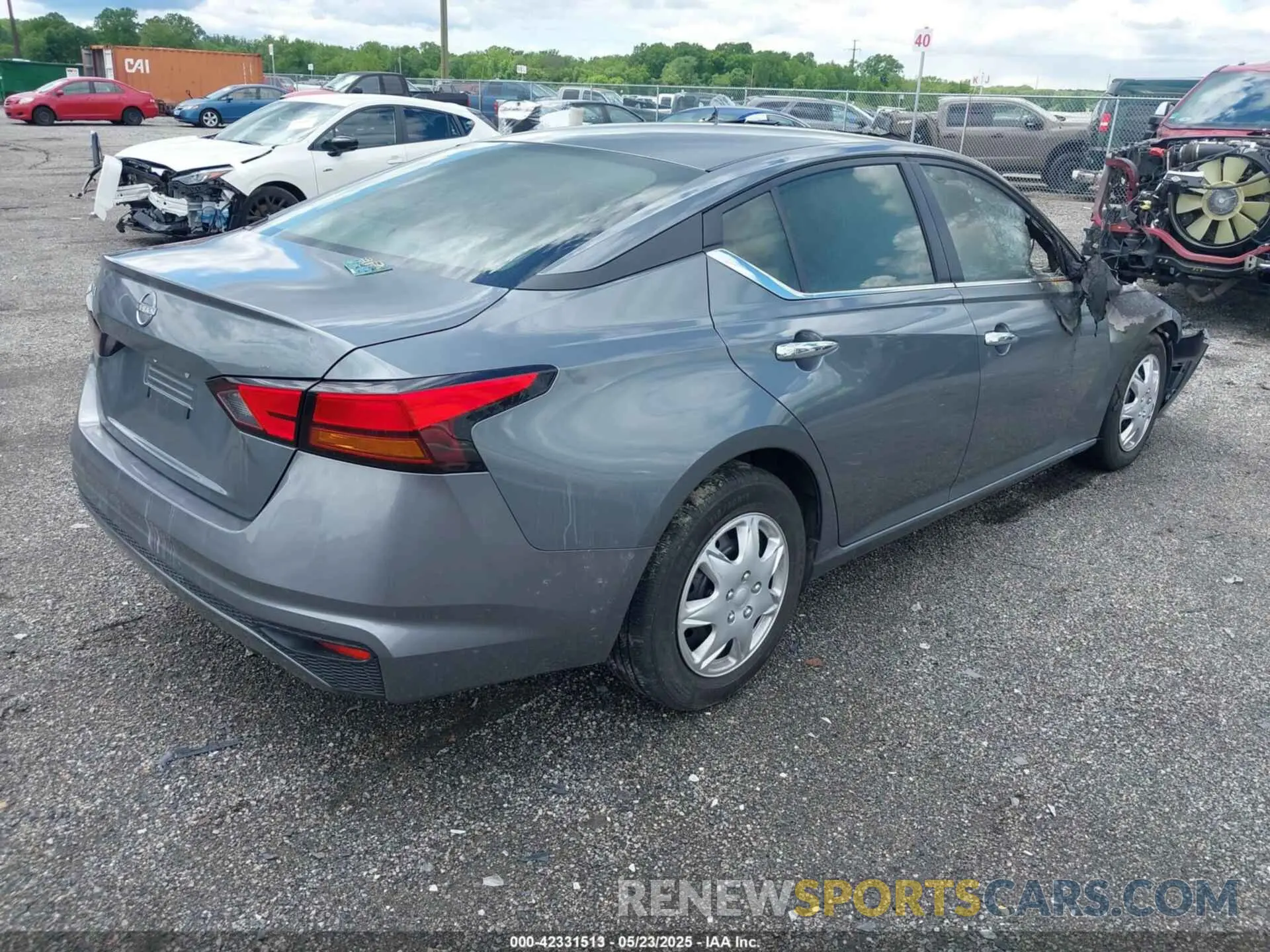 4 fotografías del automóvil dañado 1N4BL4BV9PN347300 NISSAN ALTIMA 2023