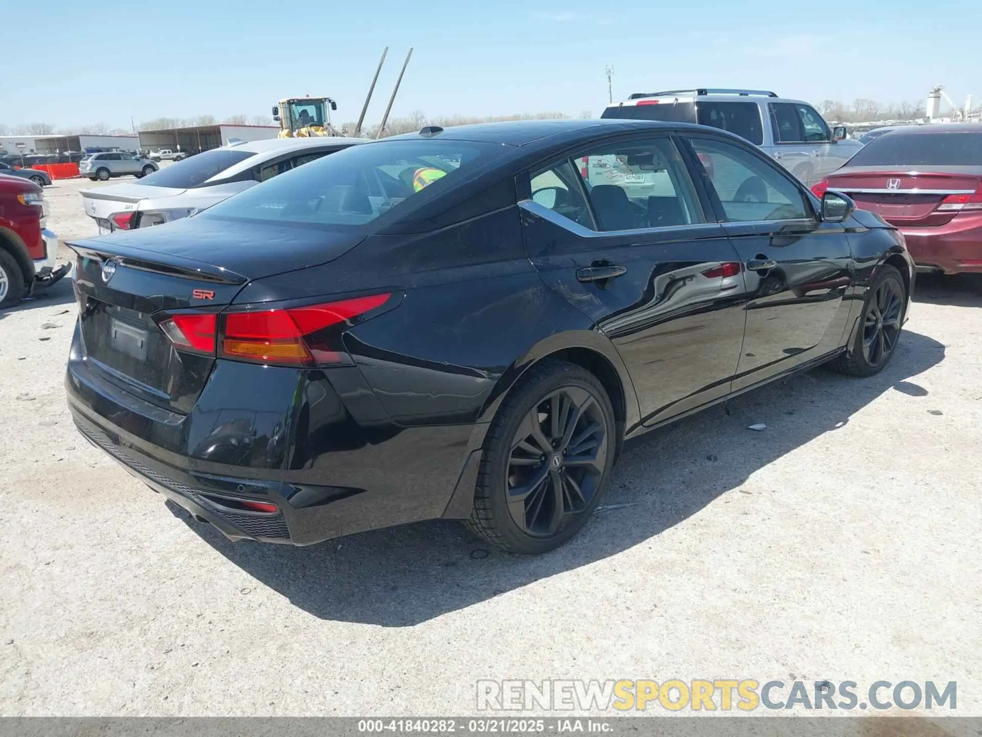 4 fotografías del automóvil dañado 1N4BL4CV0PN364372 NISSAN ALTIMA 2023