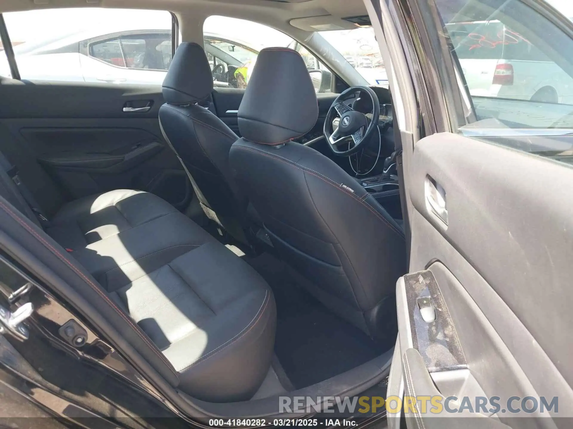 8 fotografías del automóvil dañado 1N4BL4CV0PN364372 NISSAN ALTIMA 2023
