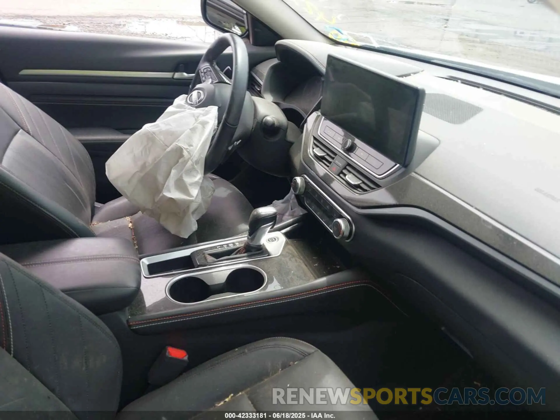 5 fotografías del automóvil dañado 1N4BL4CV0PN389692 NISSAN ALTIMA 2023