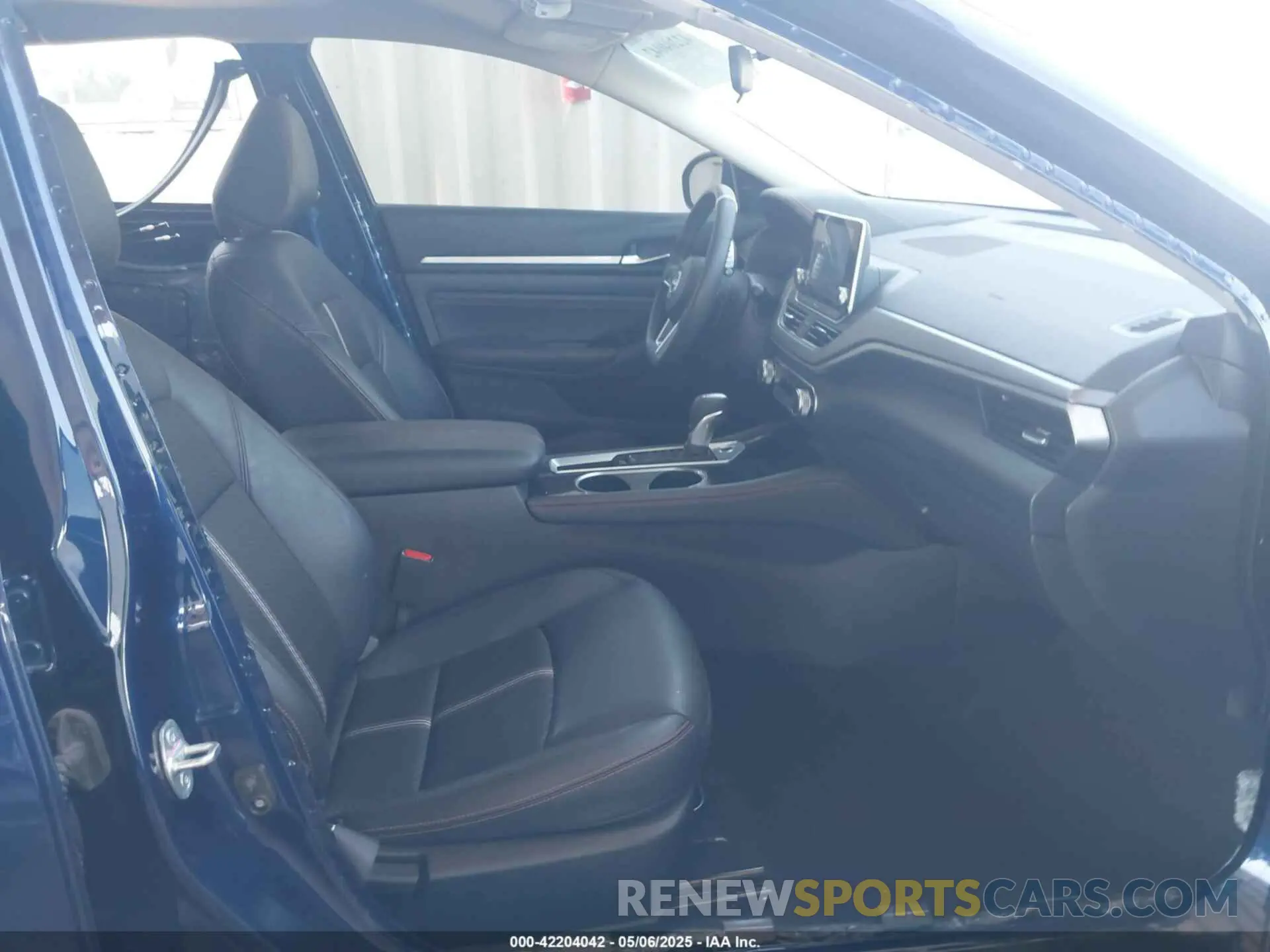 5 fotografías del automóvil dañado 1N4BL4CV1PN416415 NISSAN ALTIMA 2023