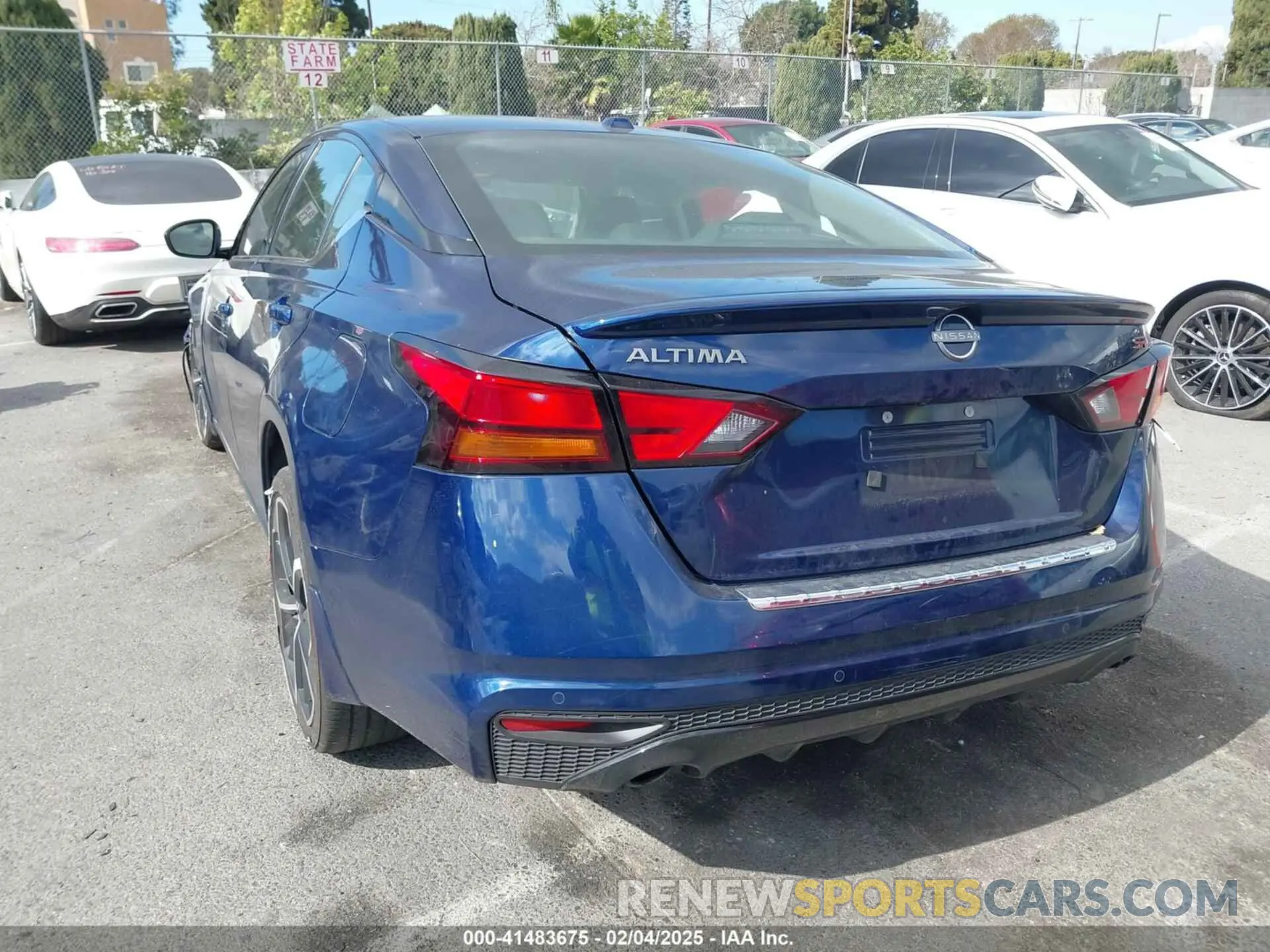 3 fotografías del automóvil dañado 1N4BL4CV2PN376362 NISSAN ALTIMA 2023