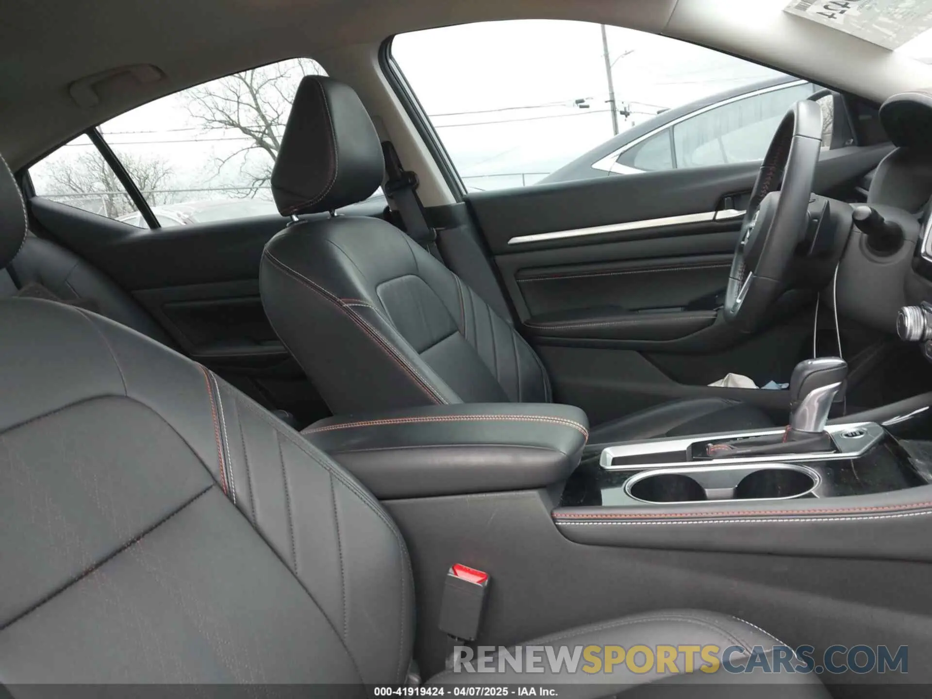 5 fotografías del automóvil dañado 1N4BL4CV2PN406086 NISSAN ALTIMA 2023