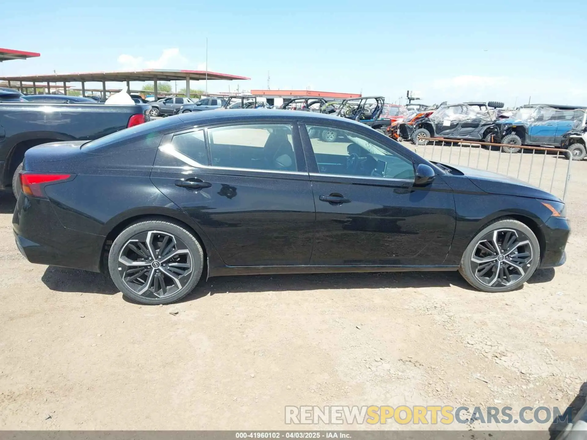13 fotografías del automóvil dañado 1N4BL4CV3PN365659 NISSAN ALTIMA 2023