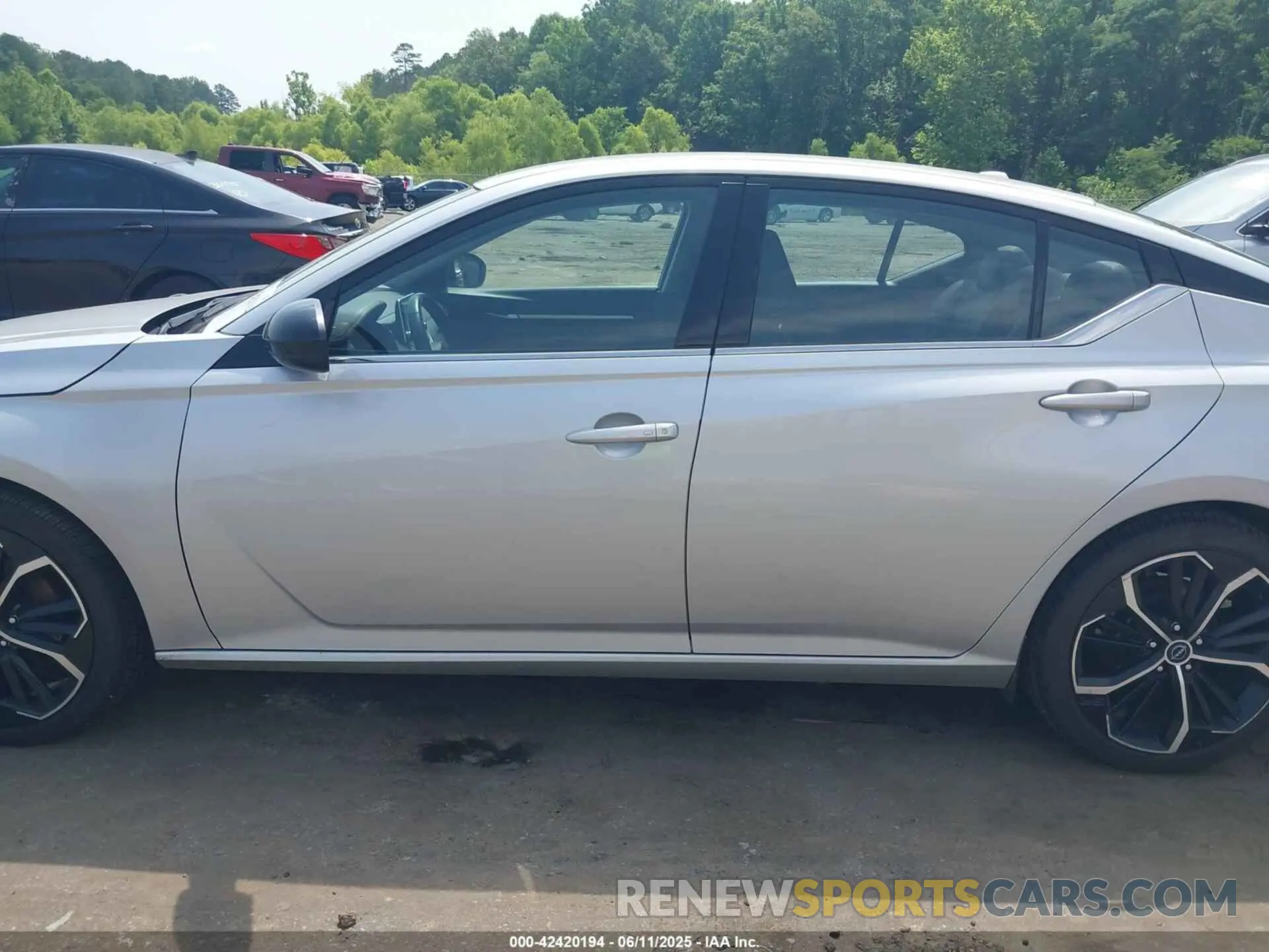 14 fotografías del automóvil dañado 1N4BL4CV3PN371333 NISSAN ALTIMA 2023
