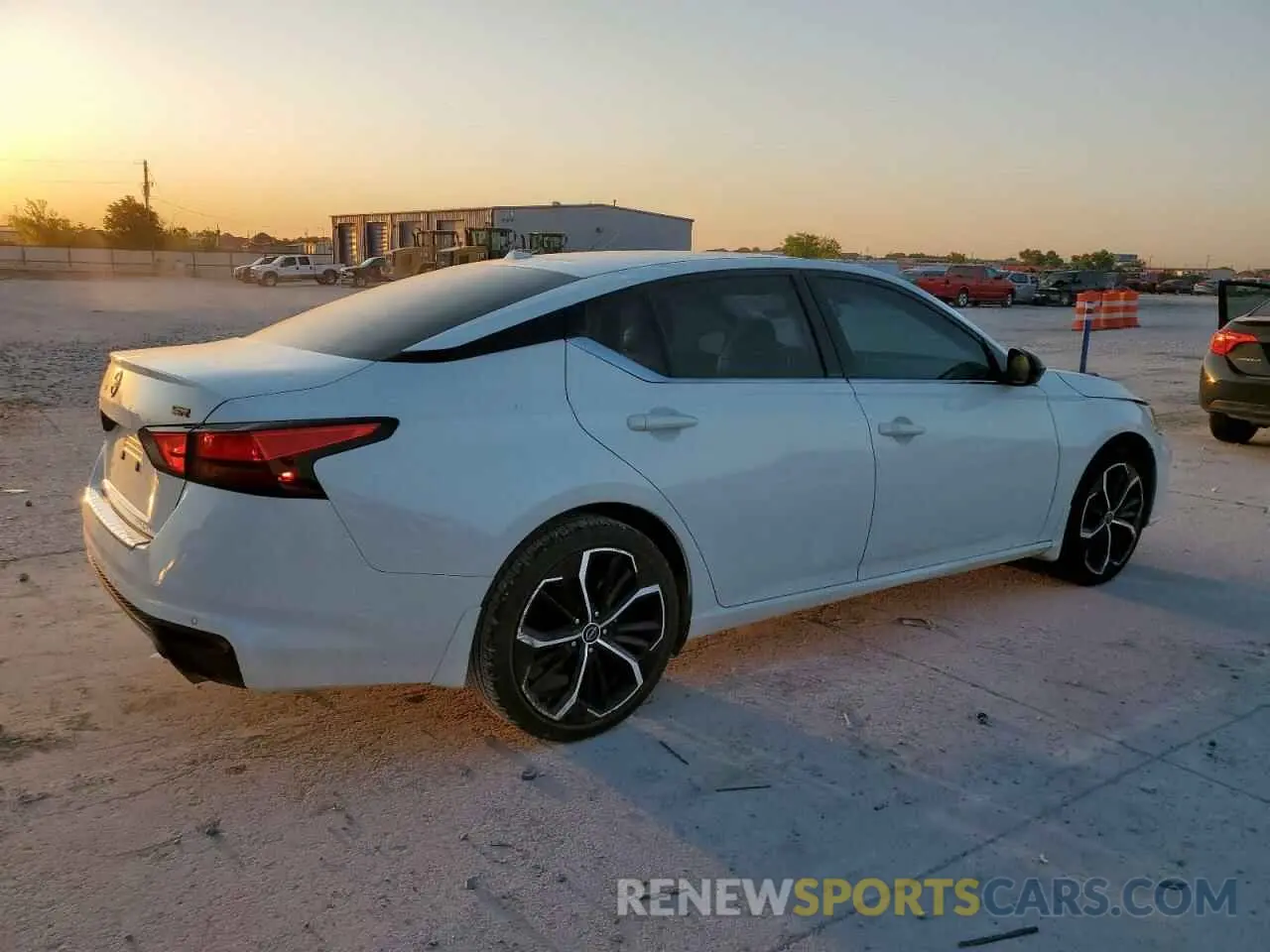 3 fotografías del automóvil dañado 1N4BL4CV3PN407442 NISSAN ALTIMA 2023
