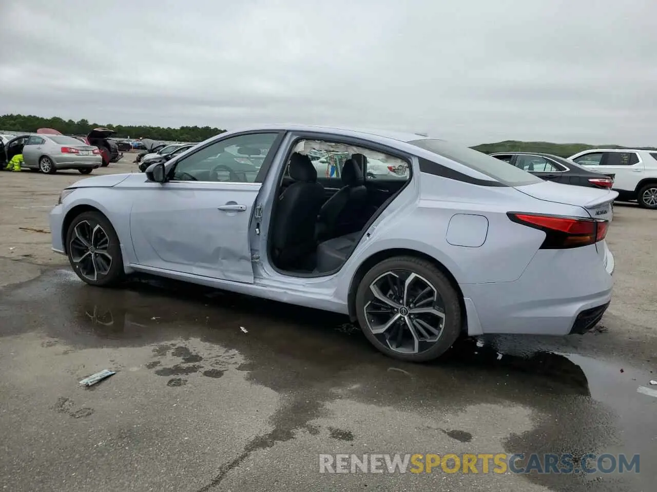 2 fotografías del automóvil dañado 1N4BL4CV4PN328362 NISSAN ALTIMA 2023