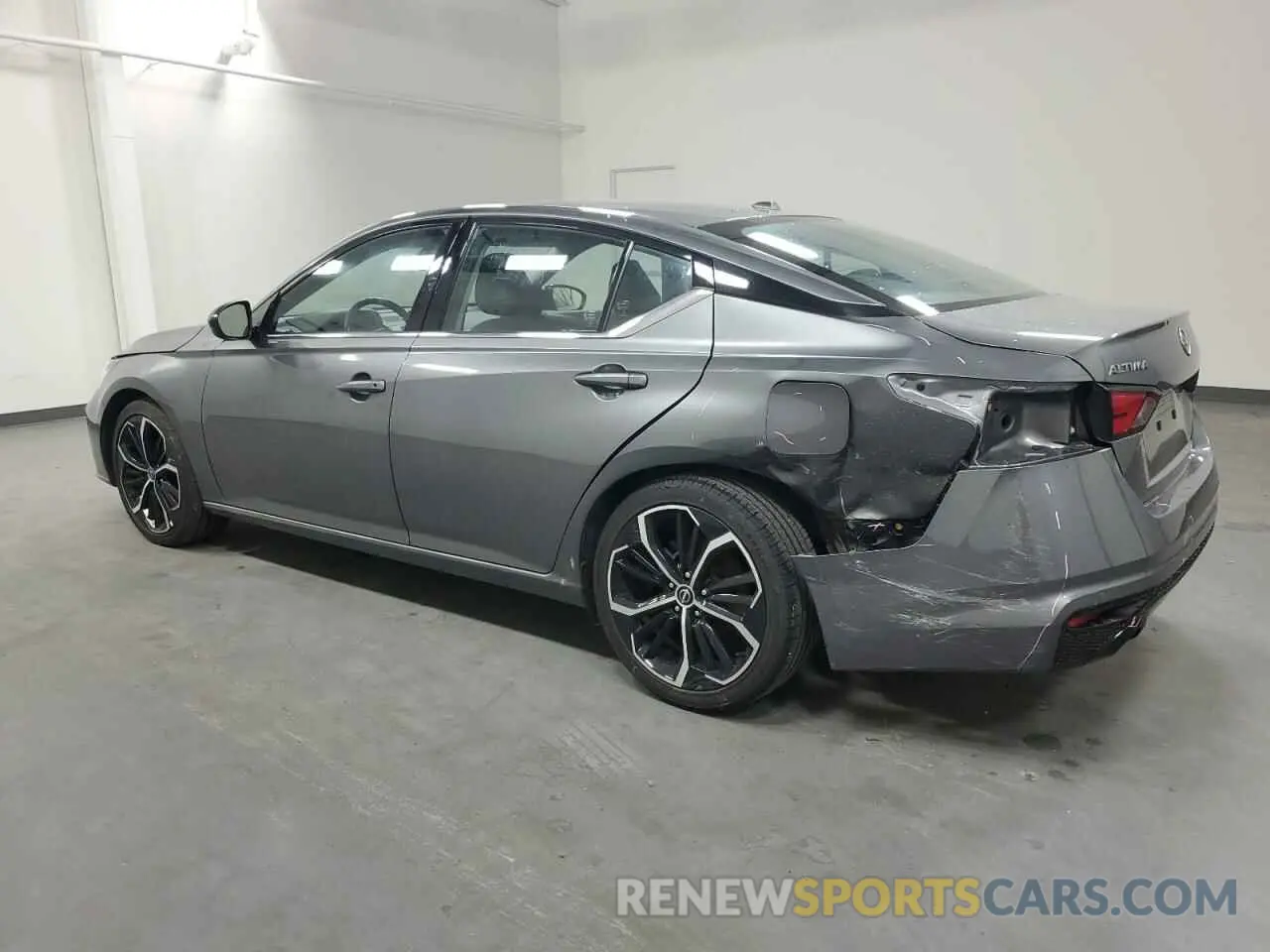 2 fotografías del automóvil dañado 1N4BL4CV5PN335126 NISSAN ALTIMA 2023