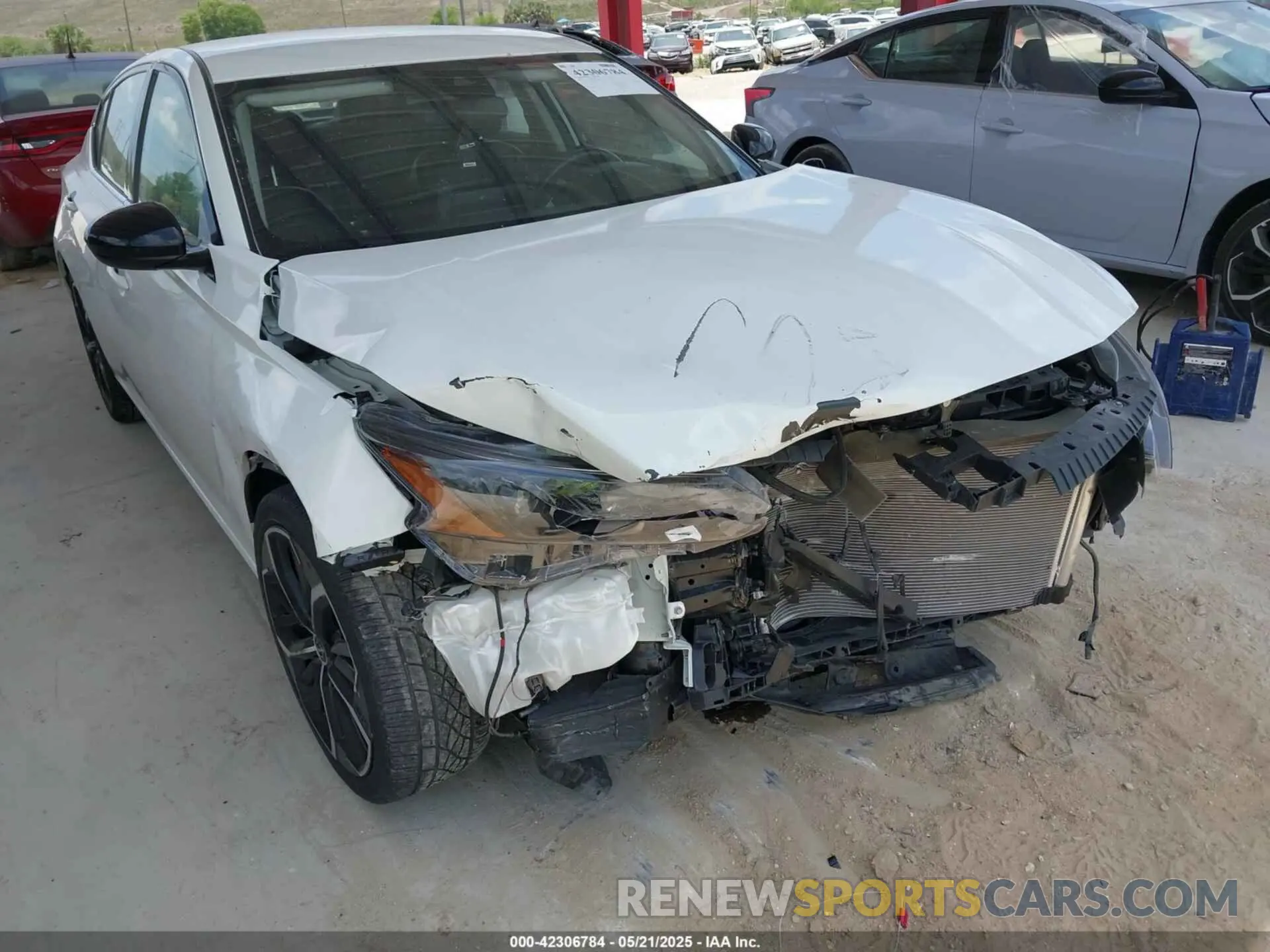 17 fotografías del automóvil dañado 1N4BL4CV5PN340441 NISSAN ALTIMA 2023